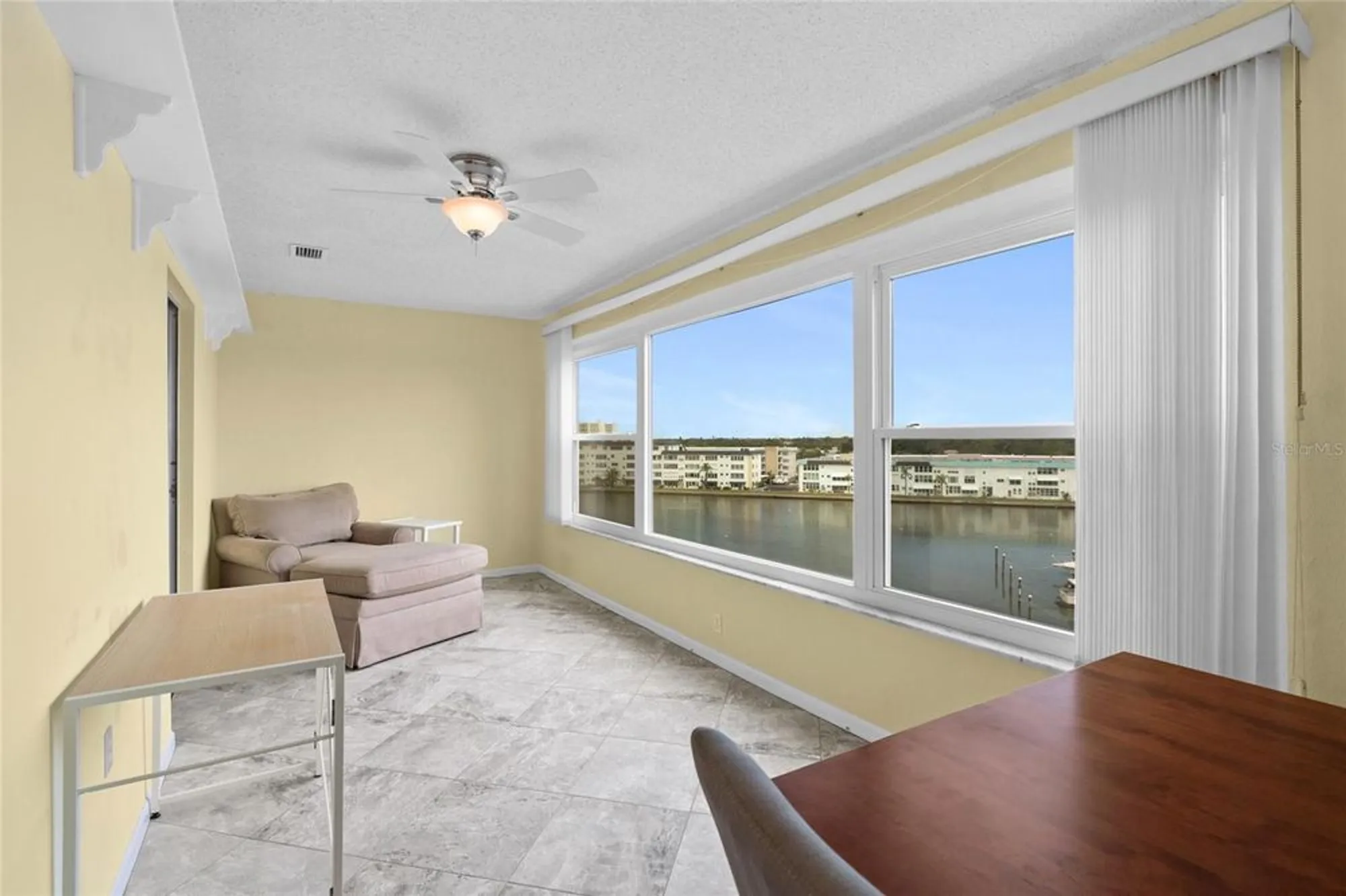 Property Slideshow image 14 of 50 | 5925 shore blvd 608, Gulfport, FL, 33707