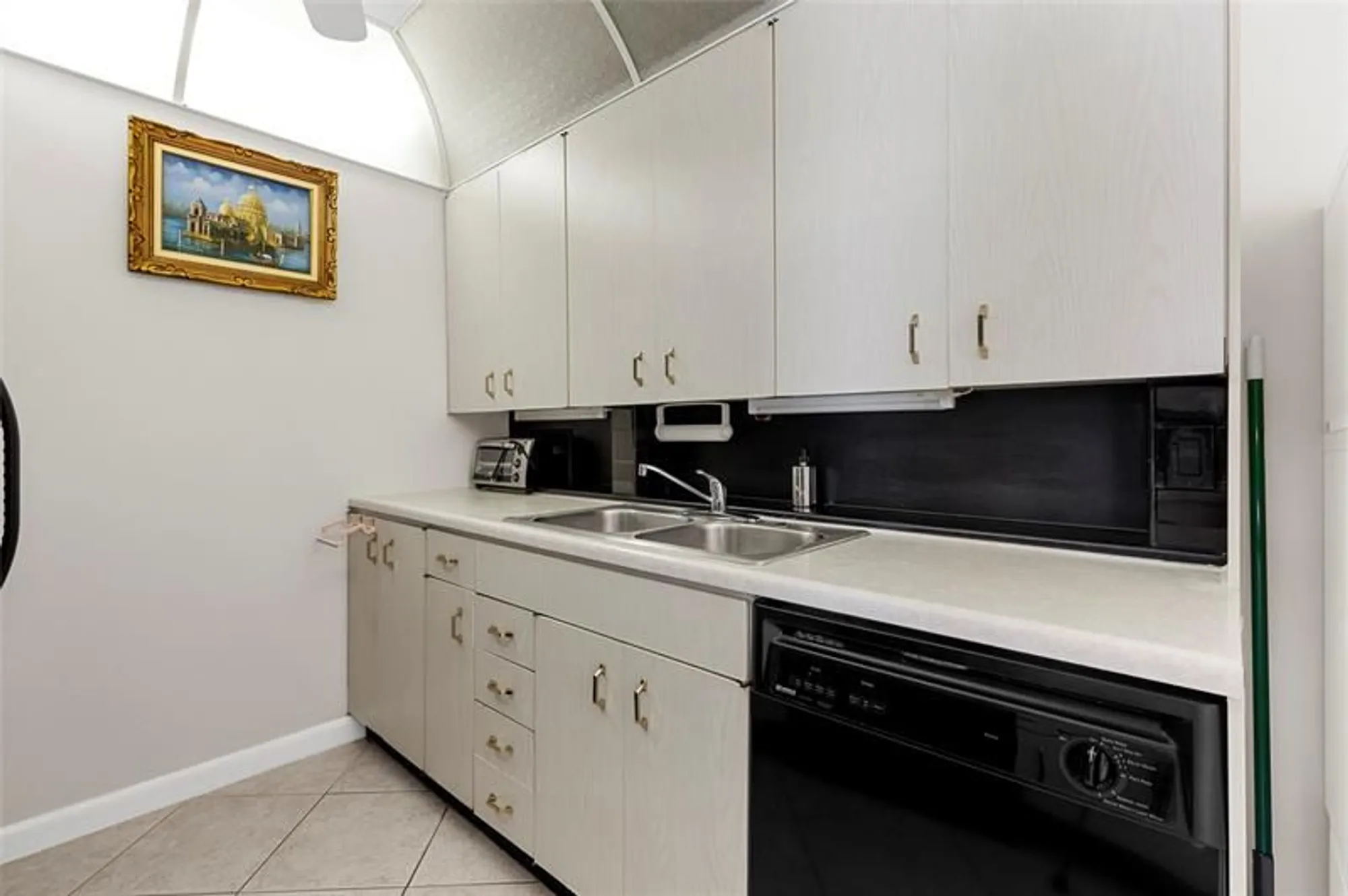 Property Slideshow image 13 of 49 | 3028 cambridge b # 3028, Deerfield Beach, FL, 33442