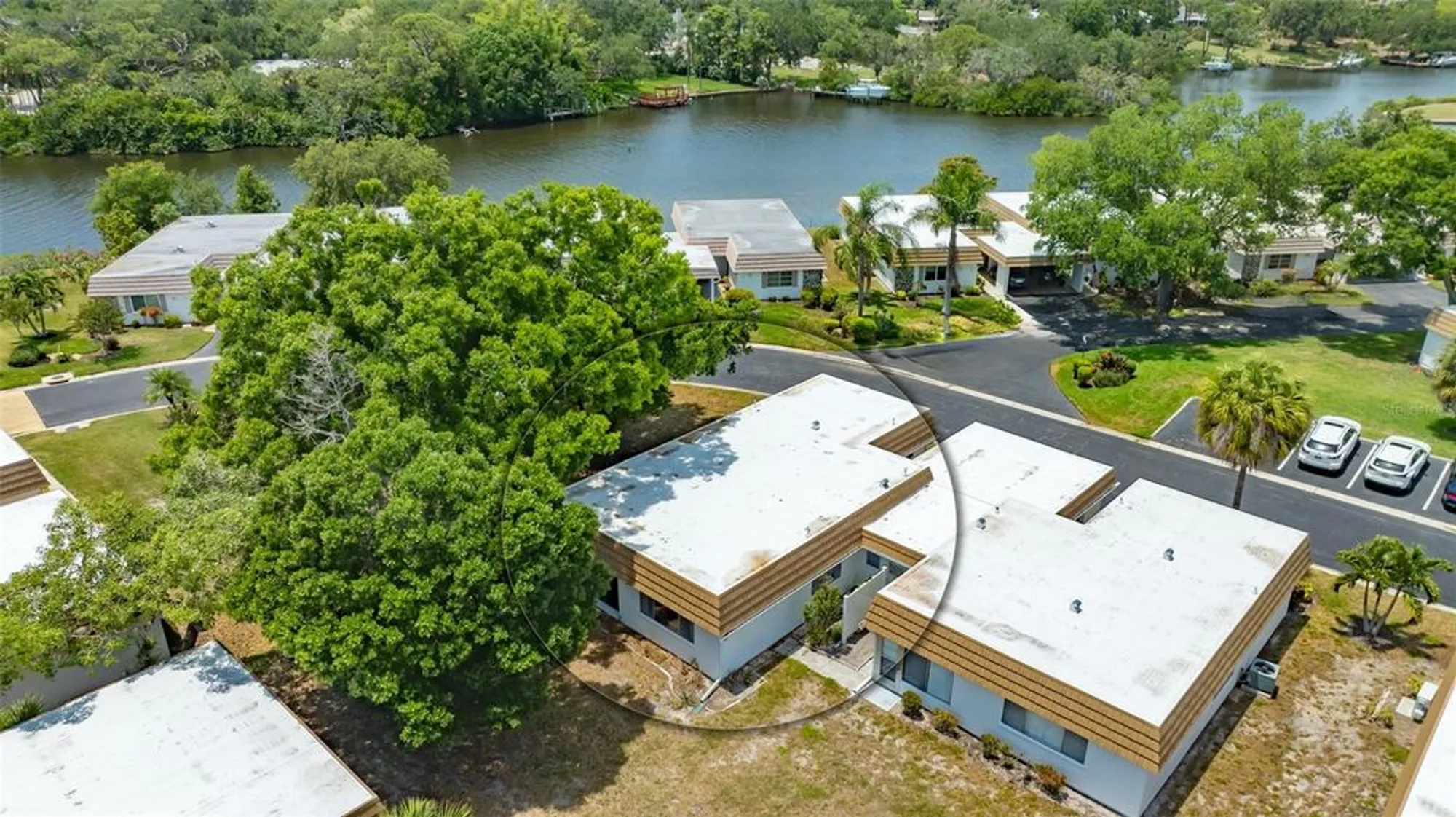 Property Slideshow image 57 of 86 | 2016 riverbluff pkwy v328, Sarasota, FL, 34231
