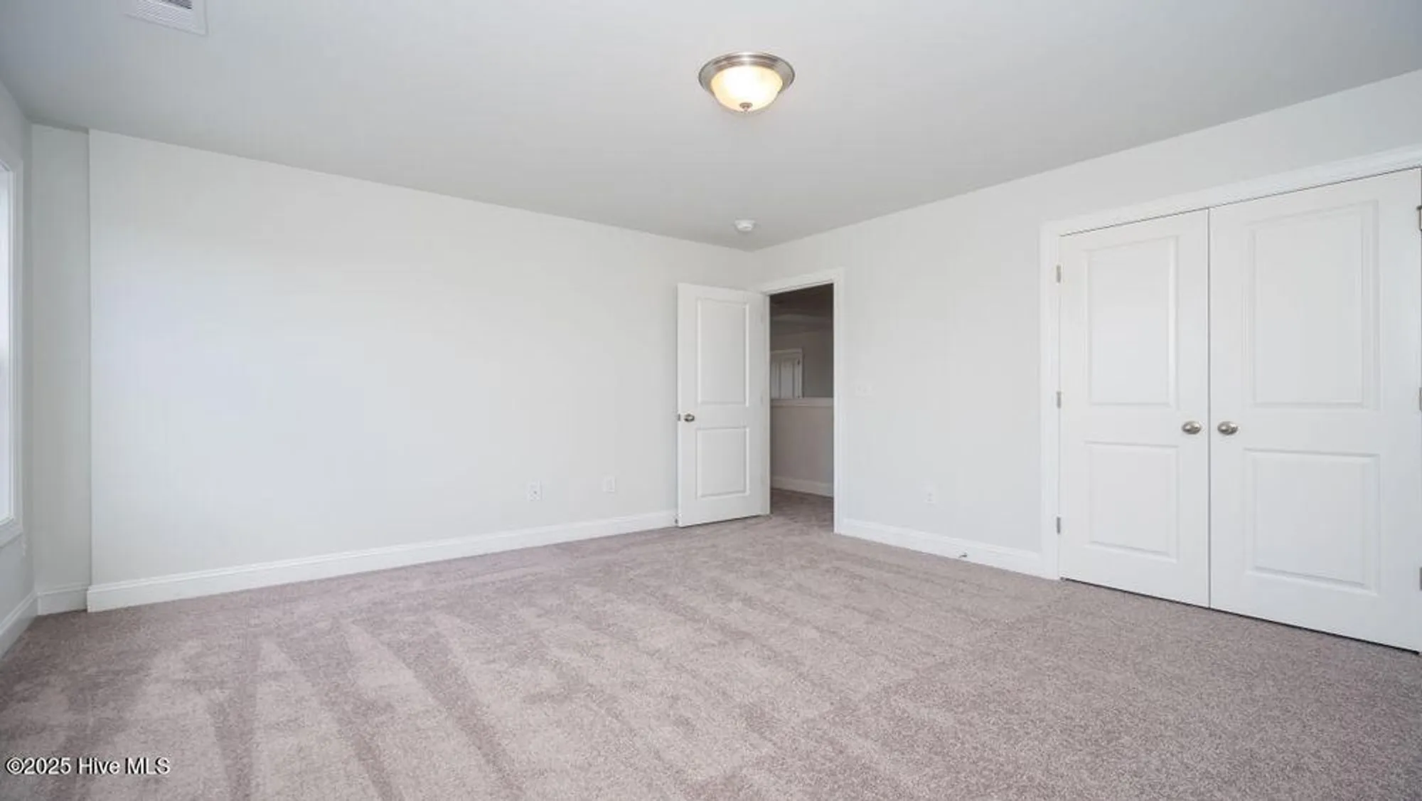 Property Slideshow image 27 of 37 | 9421 crowded gules dr 192, Leland, NC, 28451