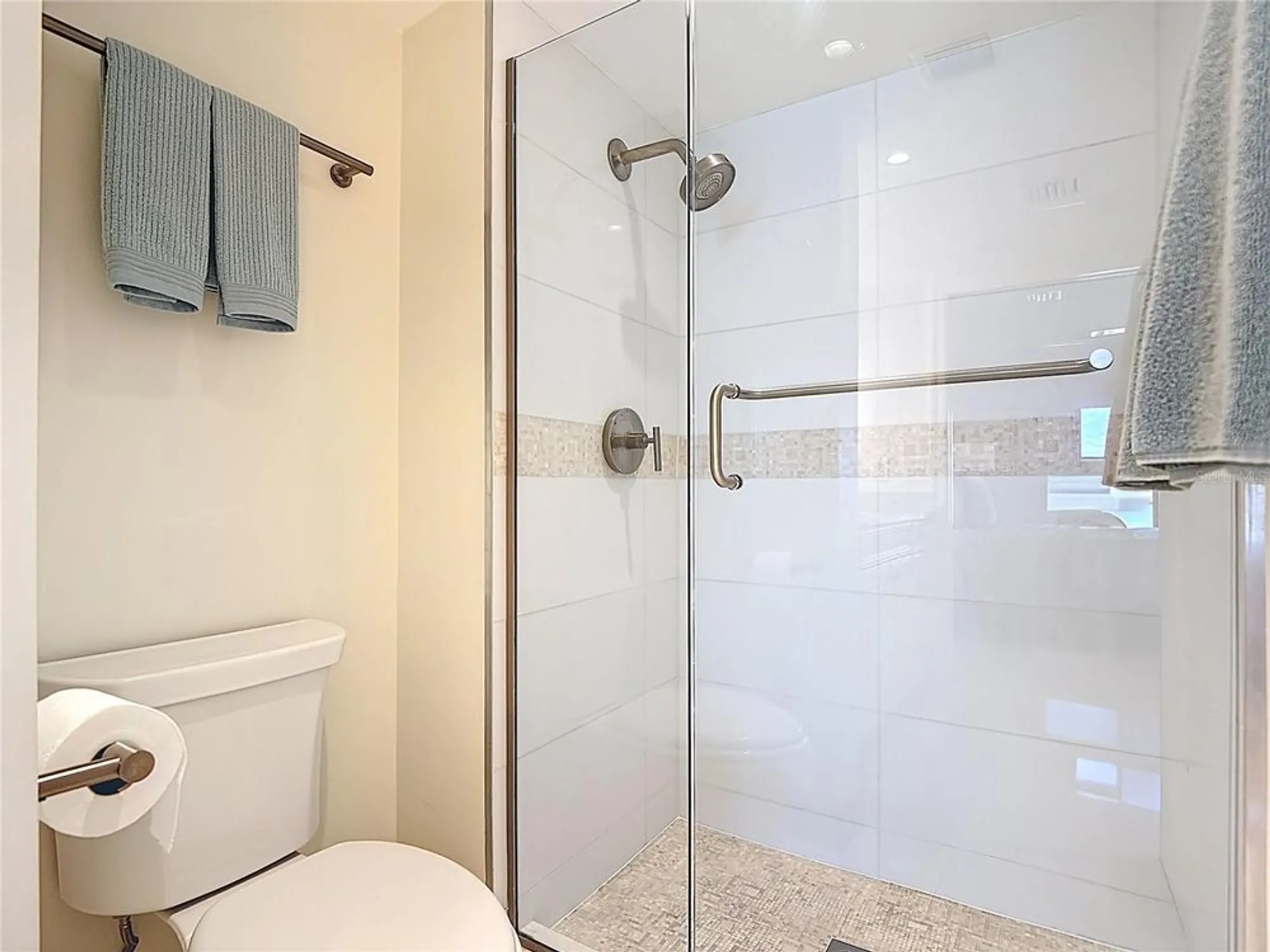 Property Slideshow image 40 of 54 | 3430 gulf shore blvd 3b, Naples, FL, 34103