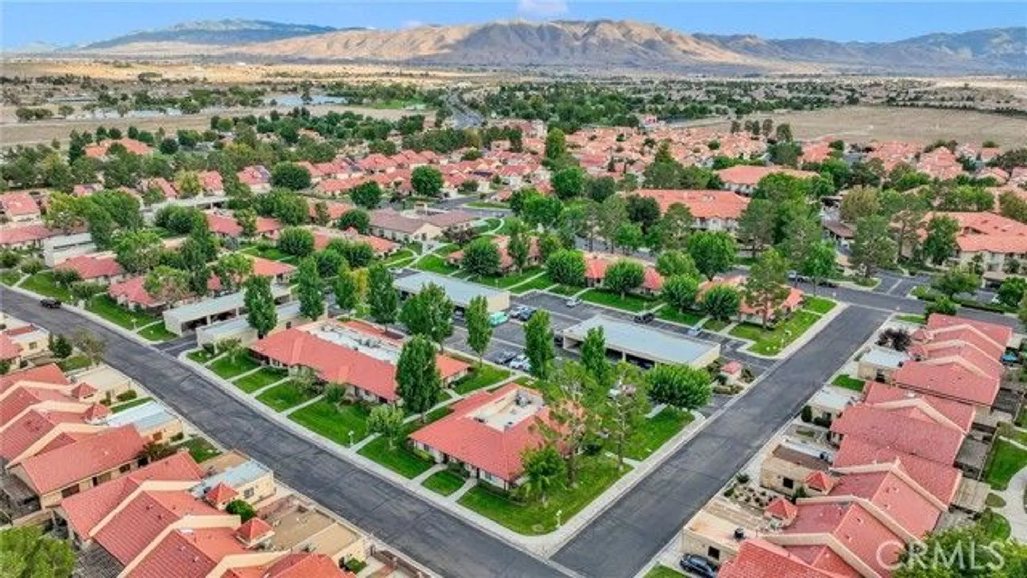 Property Slideshow image 32 of 36 | 19175 elm dr, Apple Valley, CA, 92308