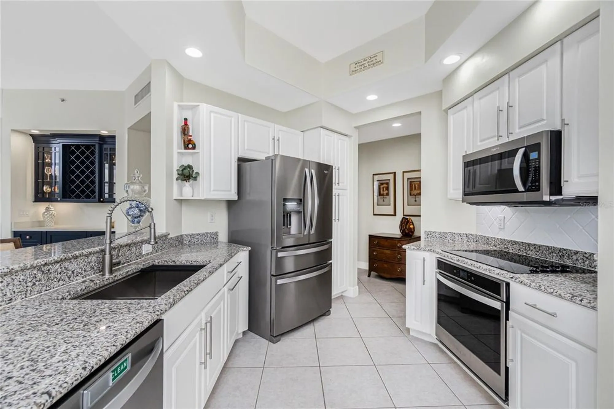 Property Slideshow image 18 of 65 | 3313 sunset key cir 701, Punta Gorda, FL, 33955