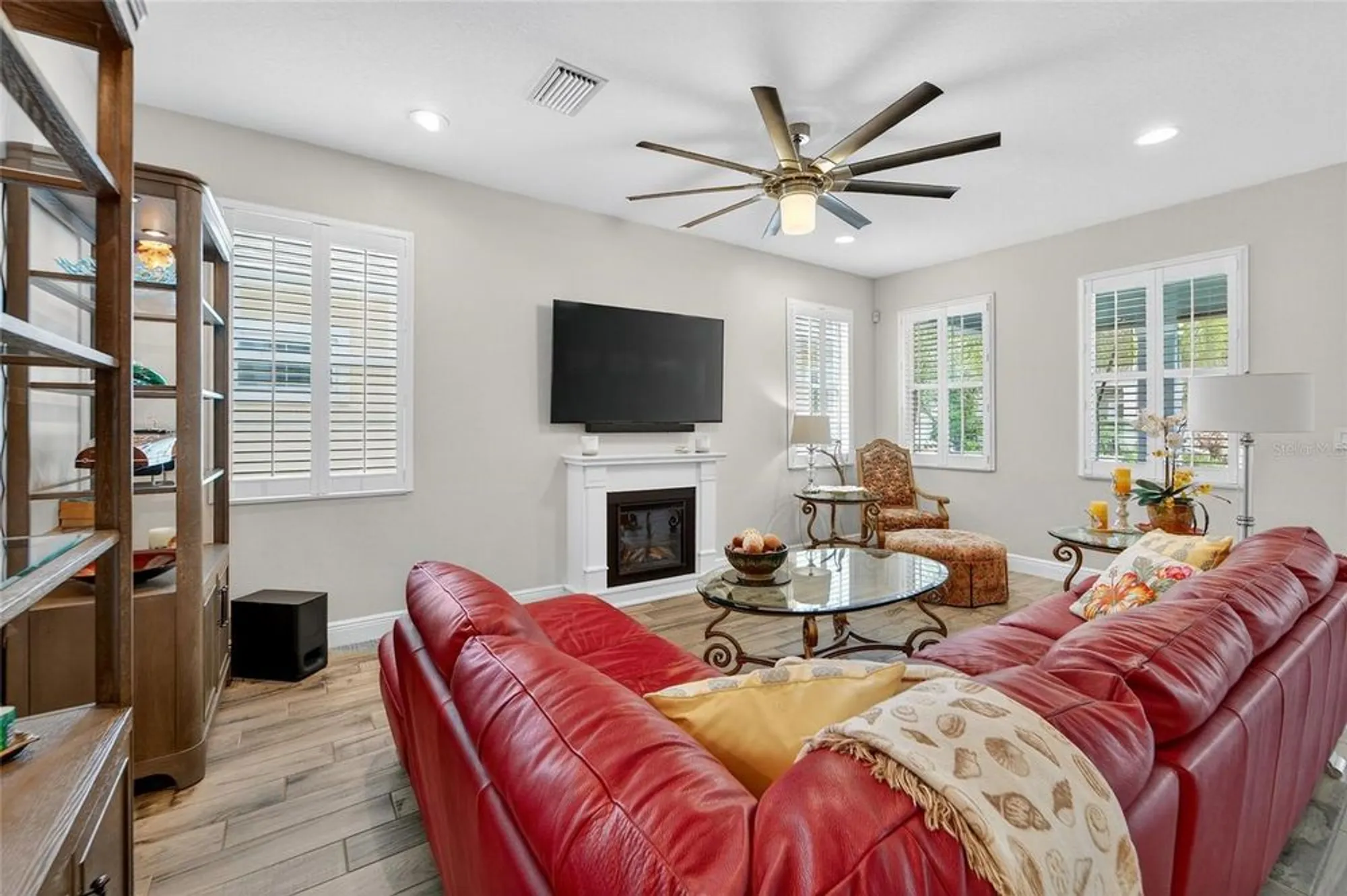 Property Slideshow image 12 of 87 | 623 winterside dr, Apollo Beach, FL, 33572