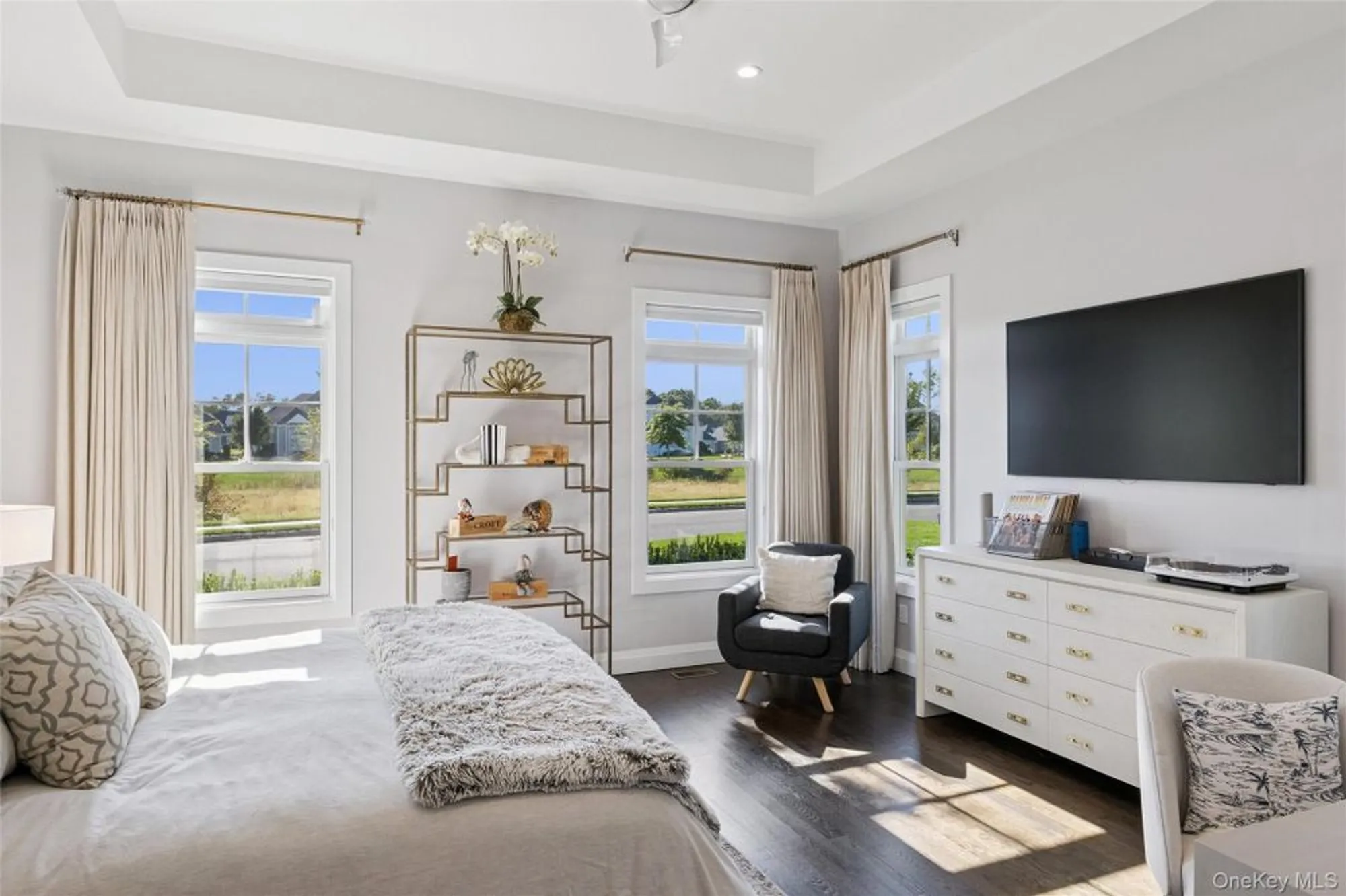Property Slideshow image 14 of 22 | 32 millstone ln 16, Cutchogue, NY, 11935