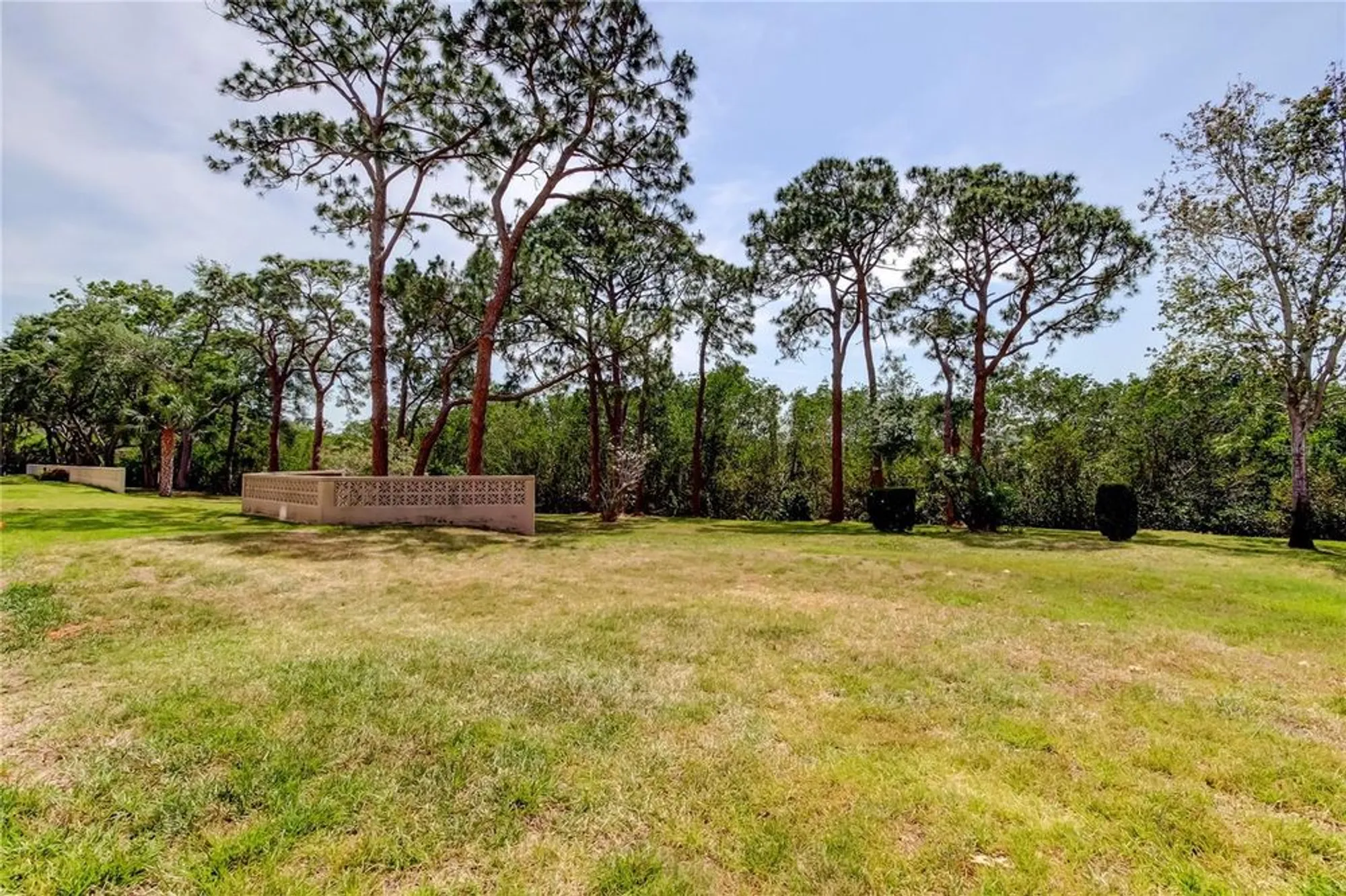 Property Slideshow image 41 of 54 | 8198 terrace garden dr n unit 109, Saint Petersburg, FL, 33709