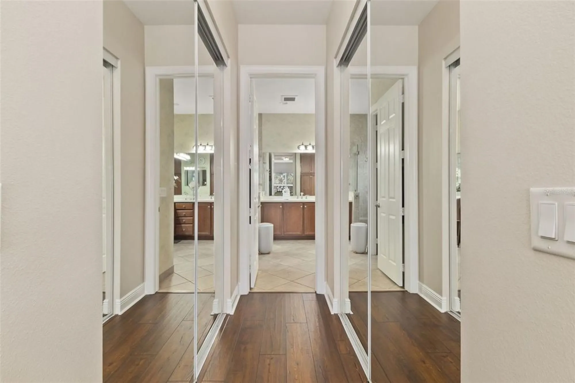 Property Slideshow image 27 of 49 | 16133 coquina bay ln, Wimauma, FL, 33598