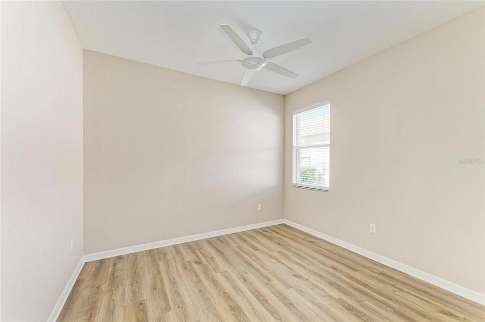 Property Slideshow image 33 of 63 | 350 river enclave ct, Bradenton, FL, 34212