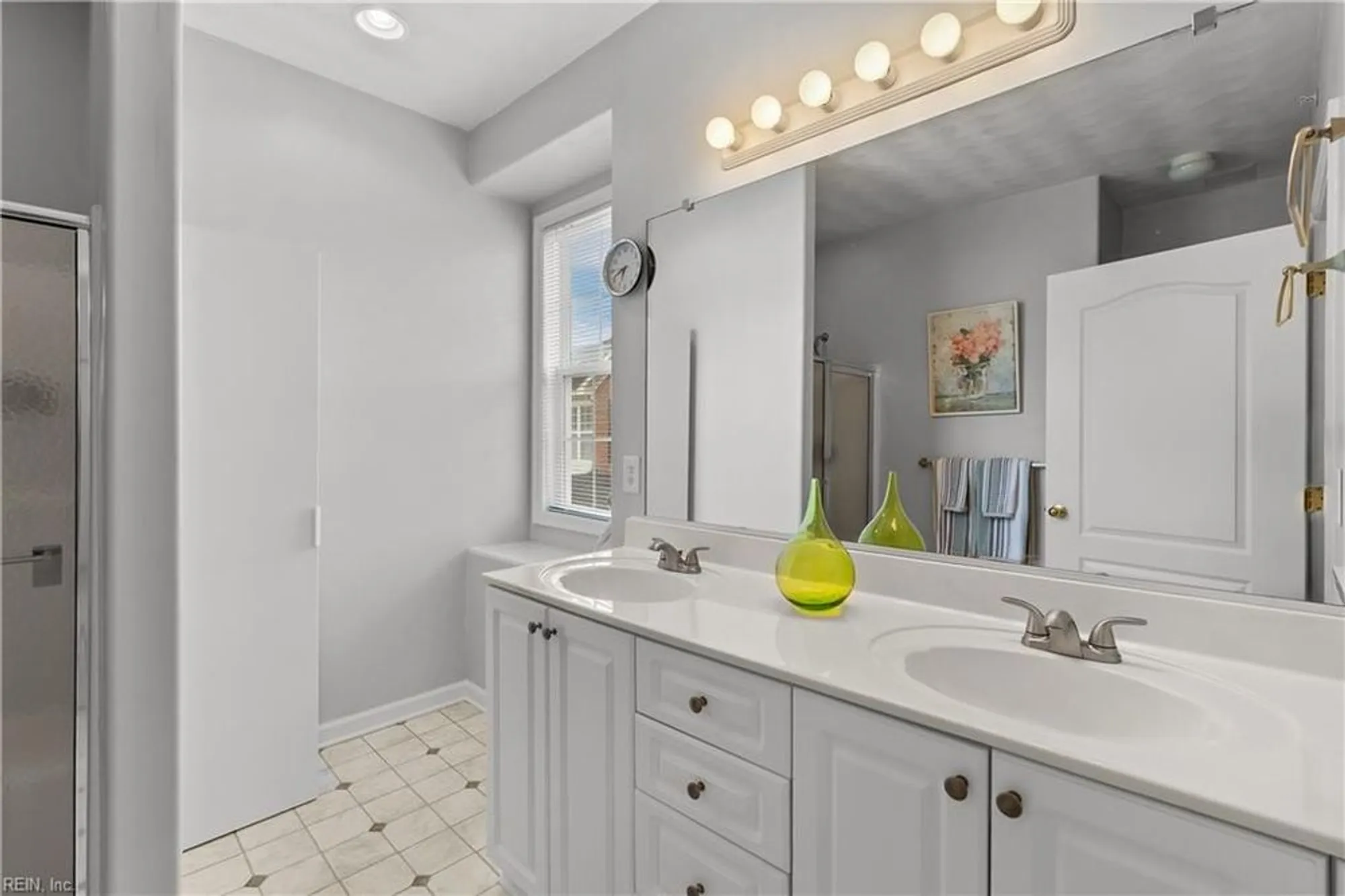 Property Slideshow image 19 of 41 | 3532 winding trail cir, Virginia Beach, VA, 23456