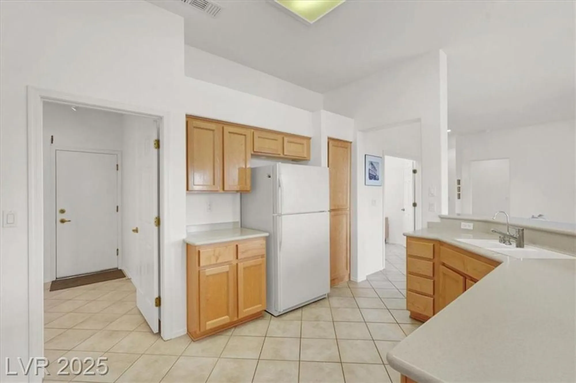 Property Slideshow image 20 of 41 | 10713 brinkwood ave, Las Vegas, NV, 89134