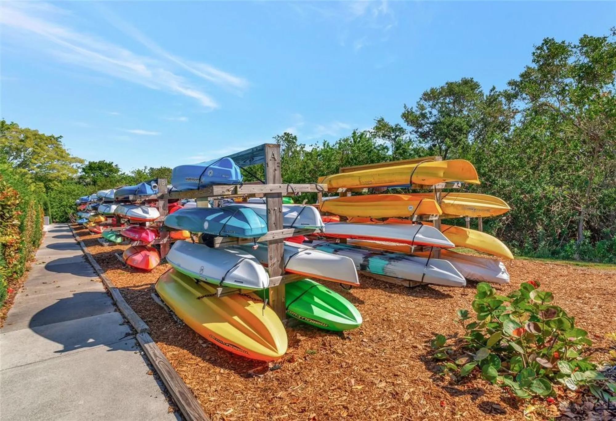 Property Slideshow image 49 of 52 | 1145 edgewater cir # 1145, Bradenton, FL, 34209