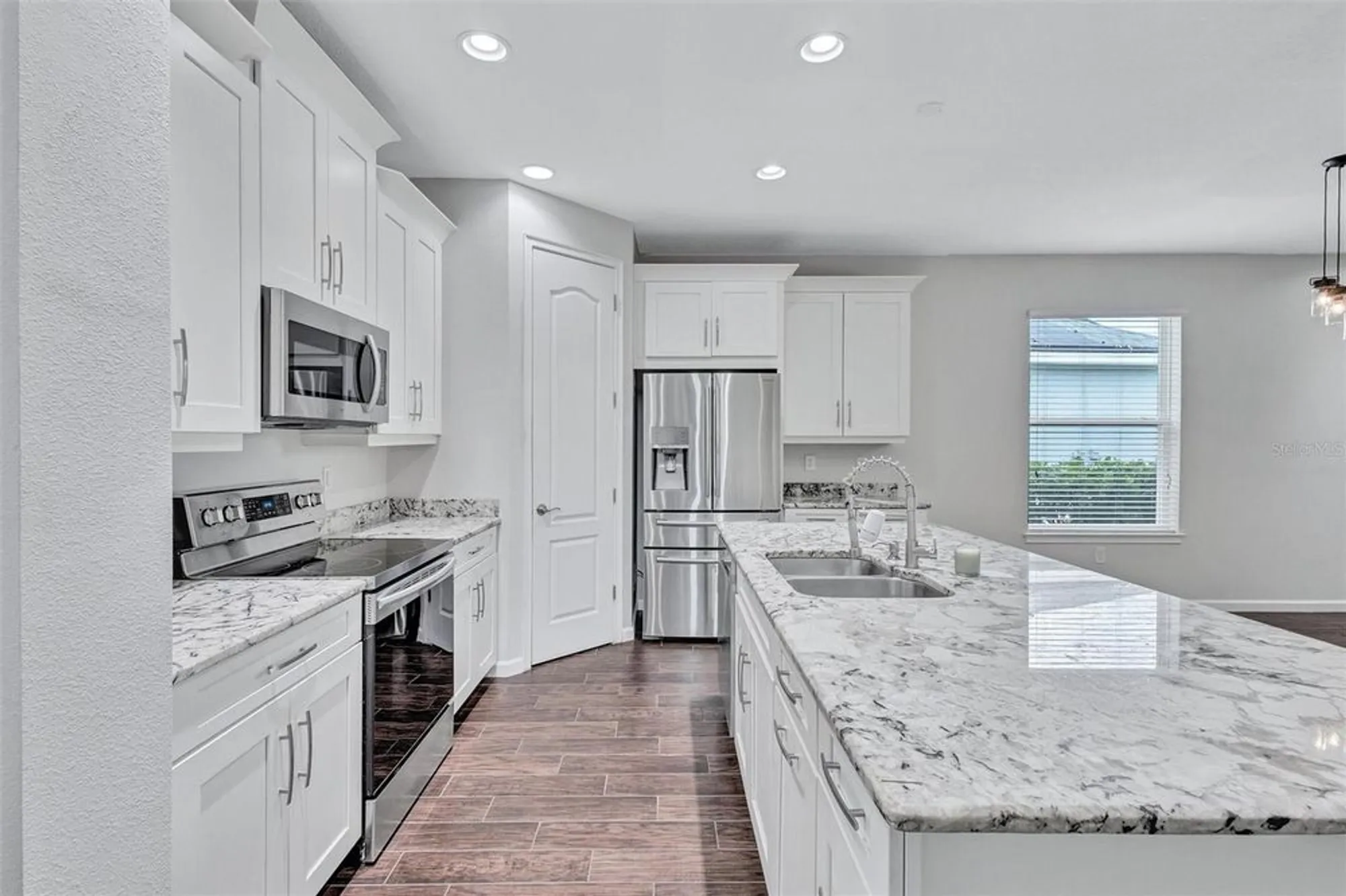 Property Slideshow image 10 of 55 | 5221 horizon cv, Bradenton, FL, 34211