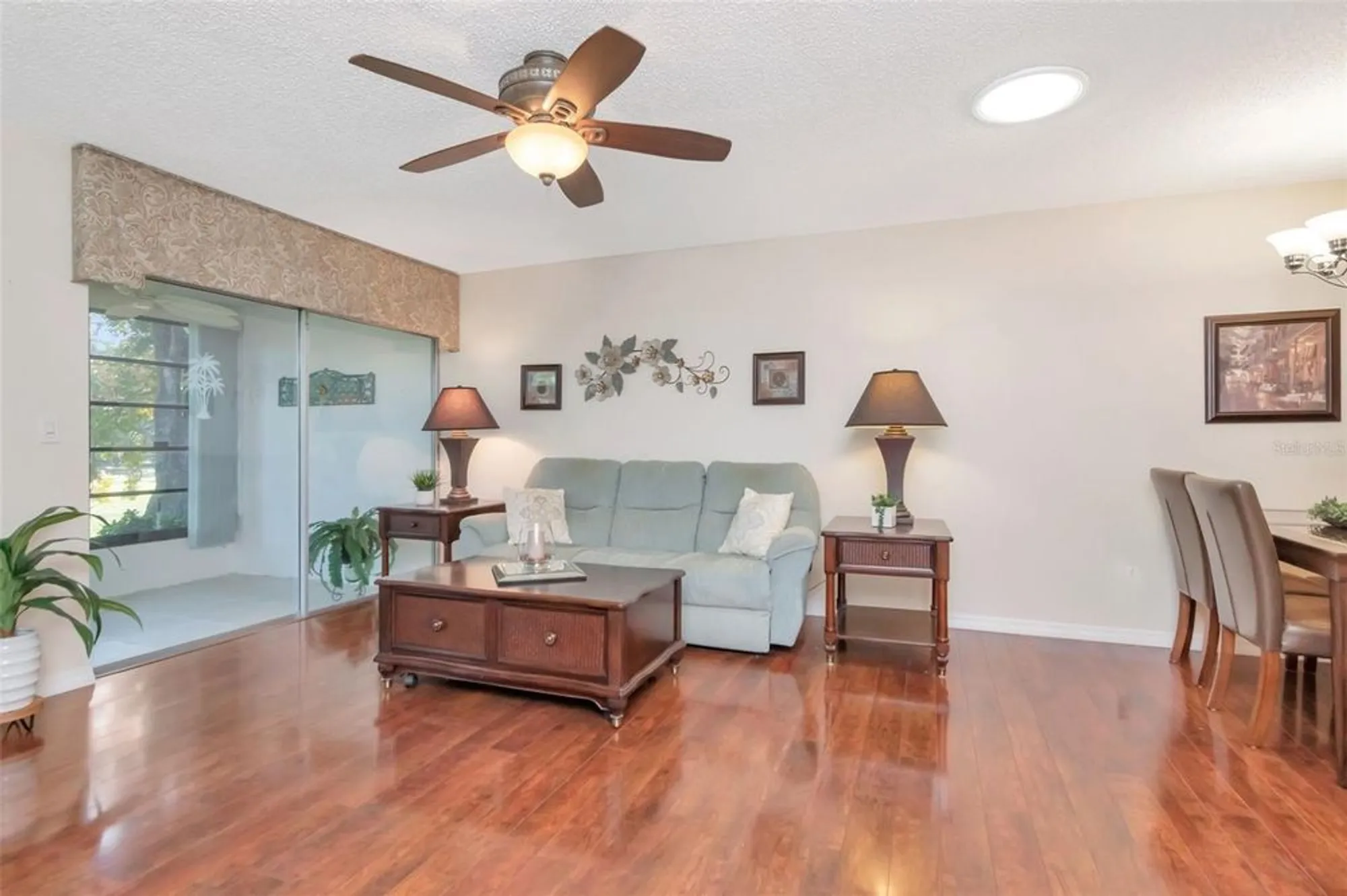Property Slideshow image 10 of 55 | 2281 shelly dr d, Palm Harbor, FL, 34684