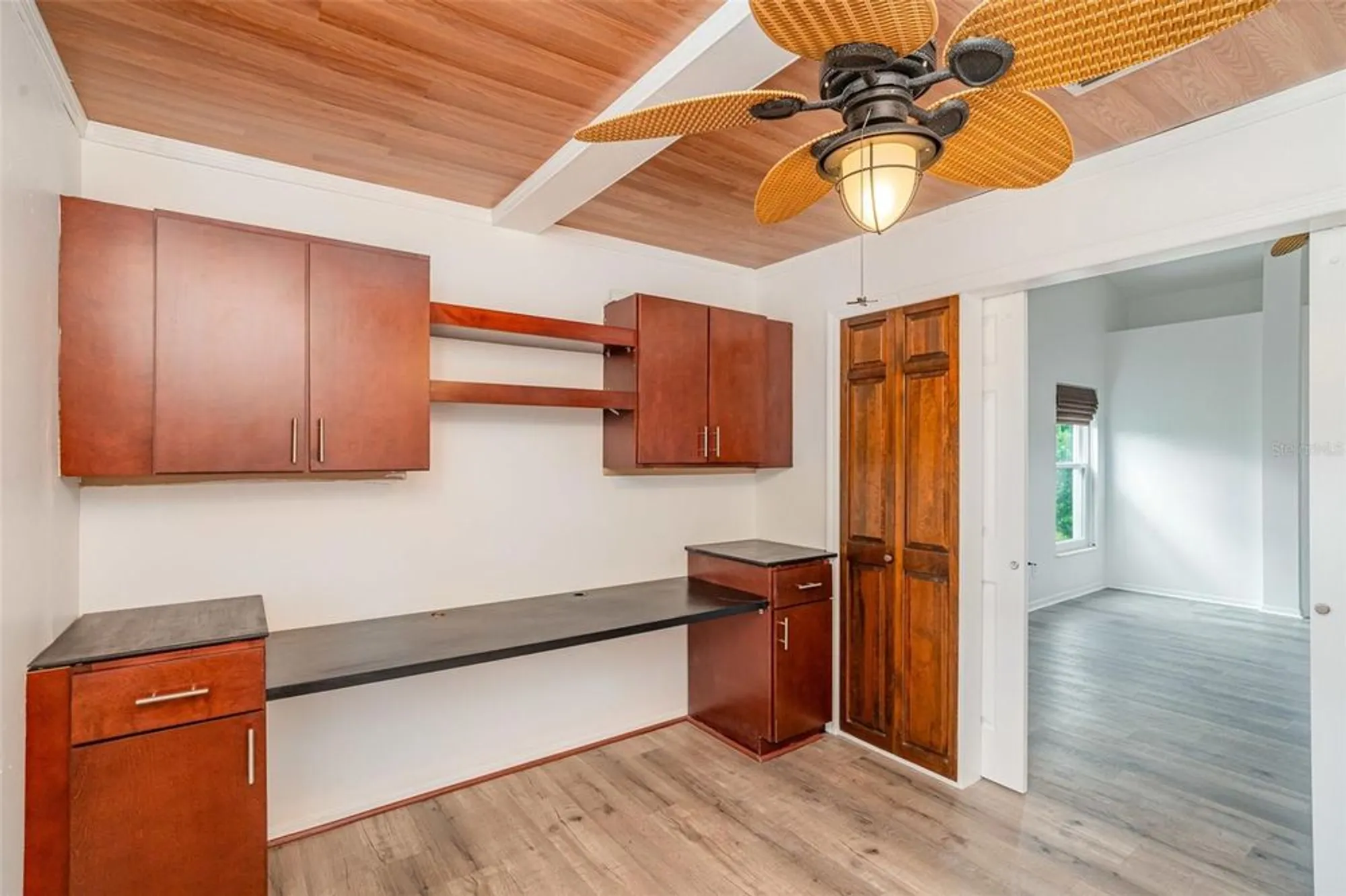 Property Slideshow image 10 of 31 | 2048 berry roberts dr, Sun City Center, FL, 33573