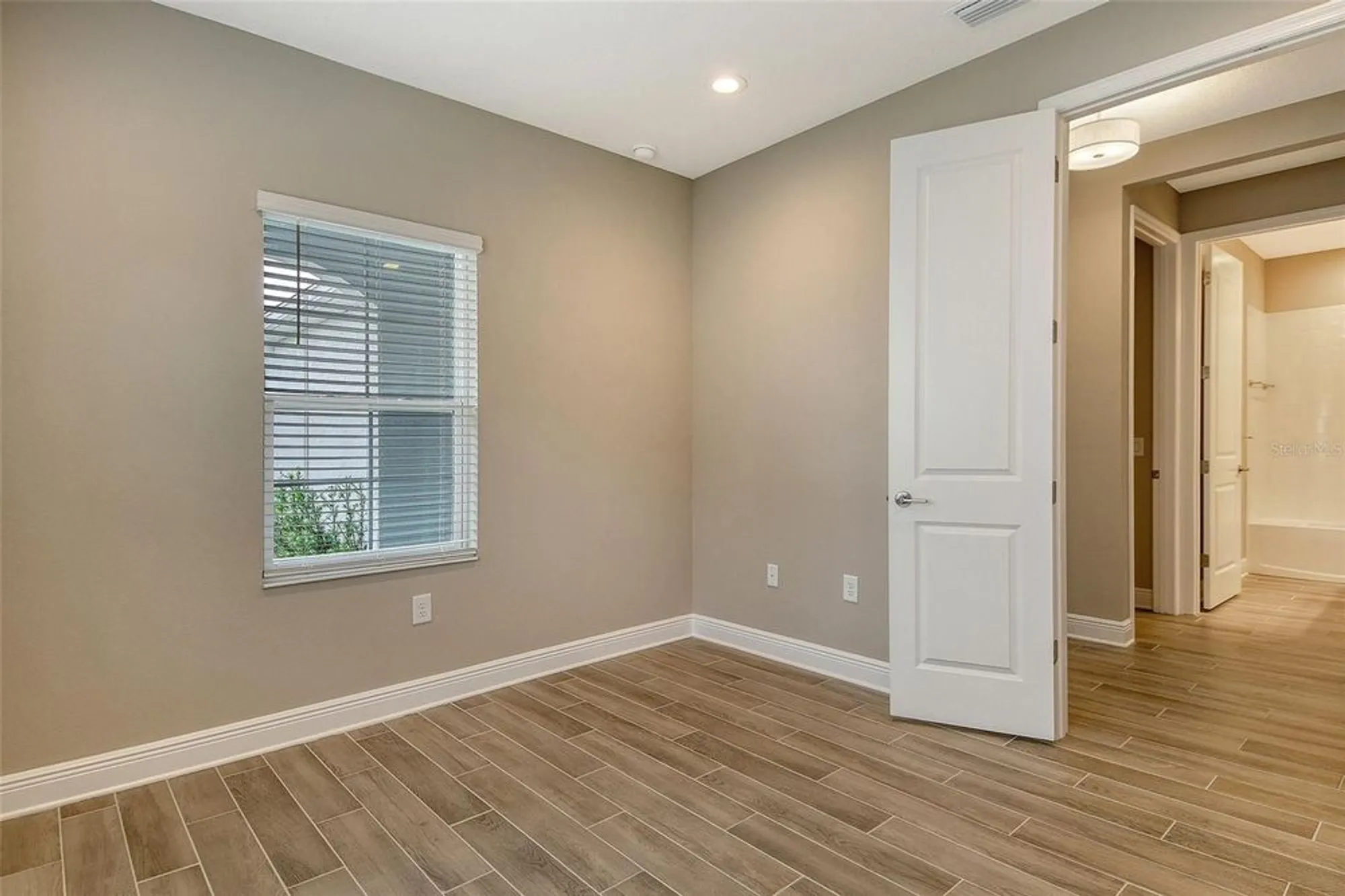 Property Slideshow image 26 of 35 | 12709 palatka dr, Venice, FL, 34293