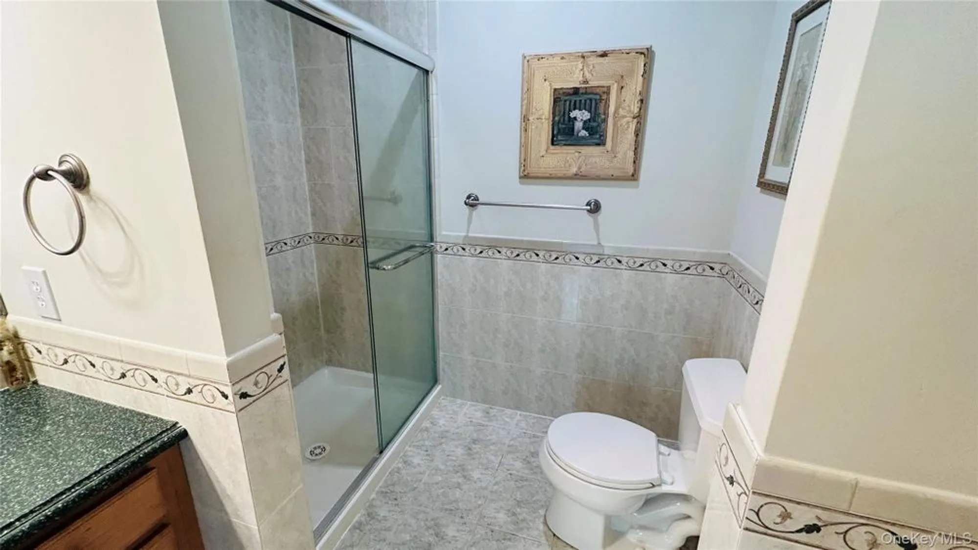 Property Slideshow image 19 of 27 | 37 halley ln, Miller Place, NY, 11764