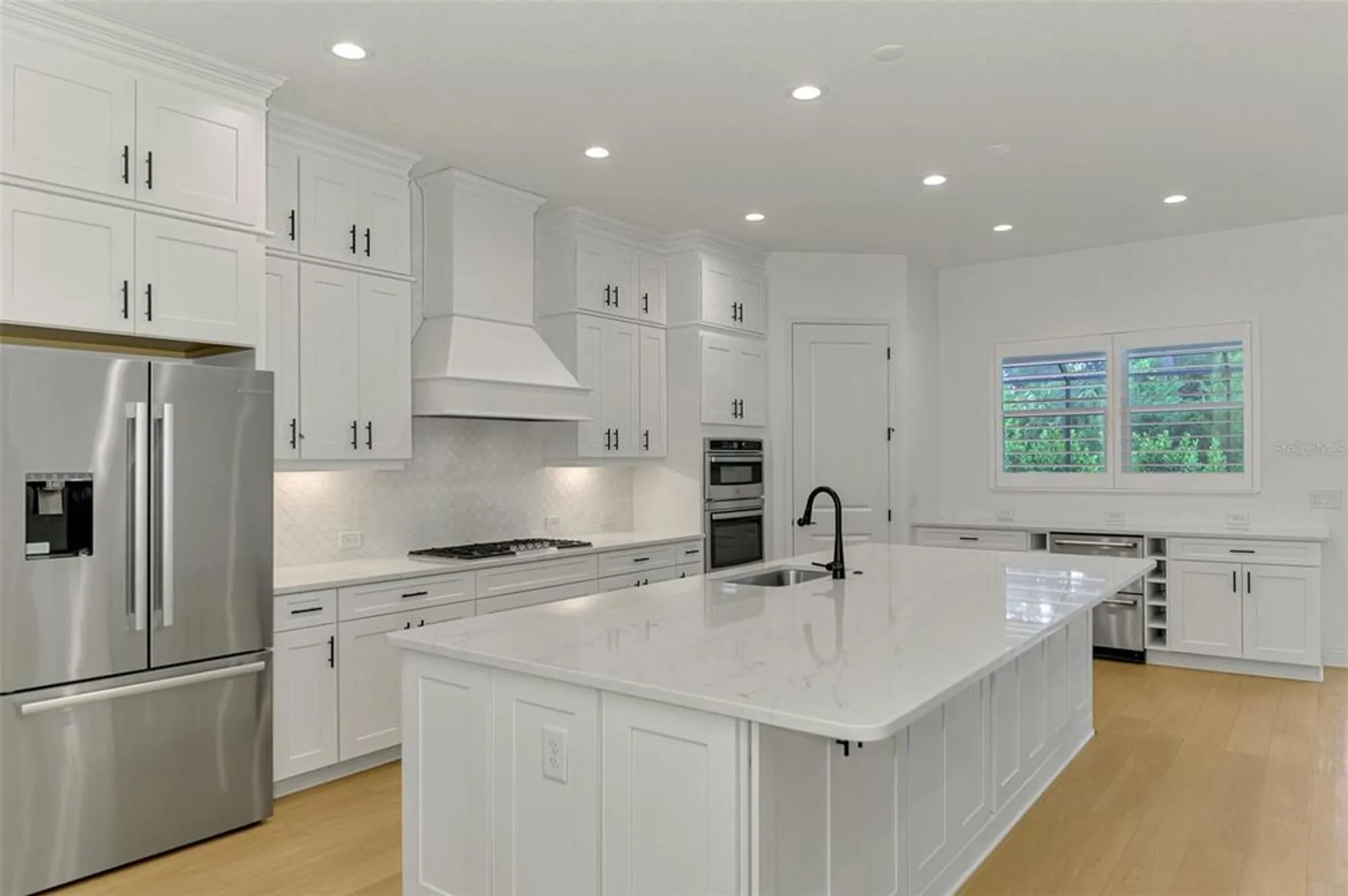 Property Slideshow image 23 of 92 | 21353 holmes cir, Venice, FL, 34293