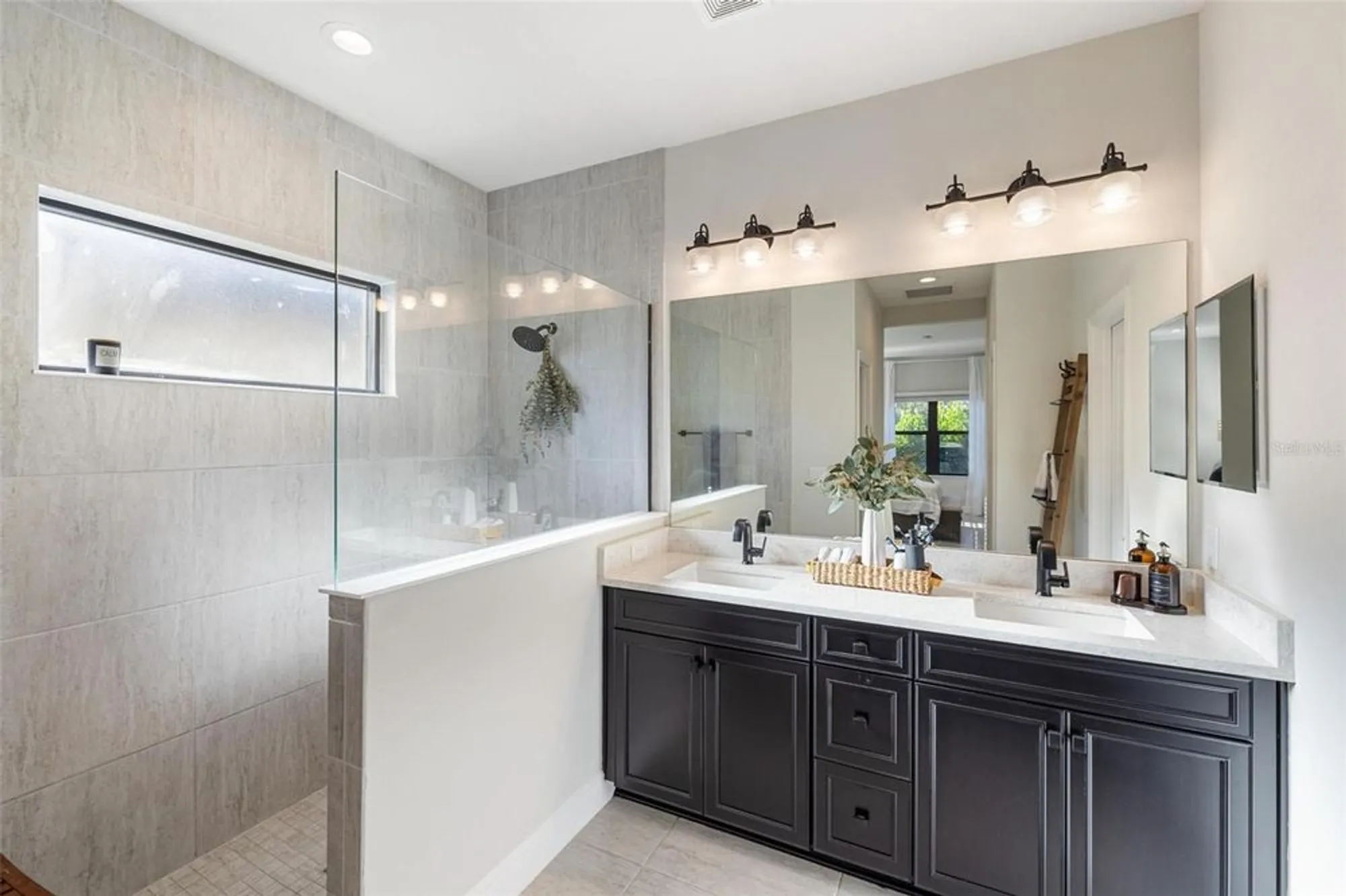 Property Slideshow image 27 of 75 | 13145 steinhatchee loop, Venice, FL, 34293