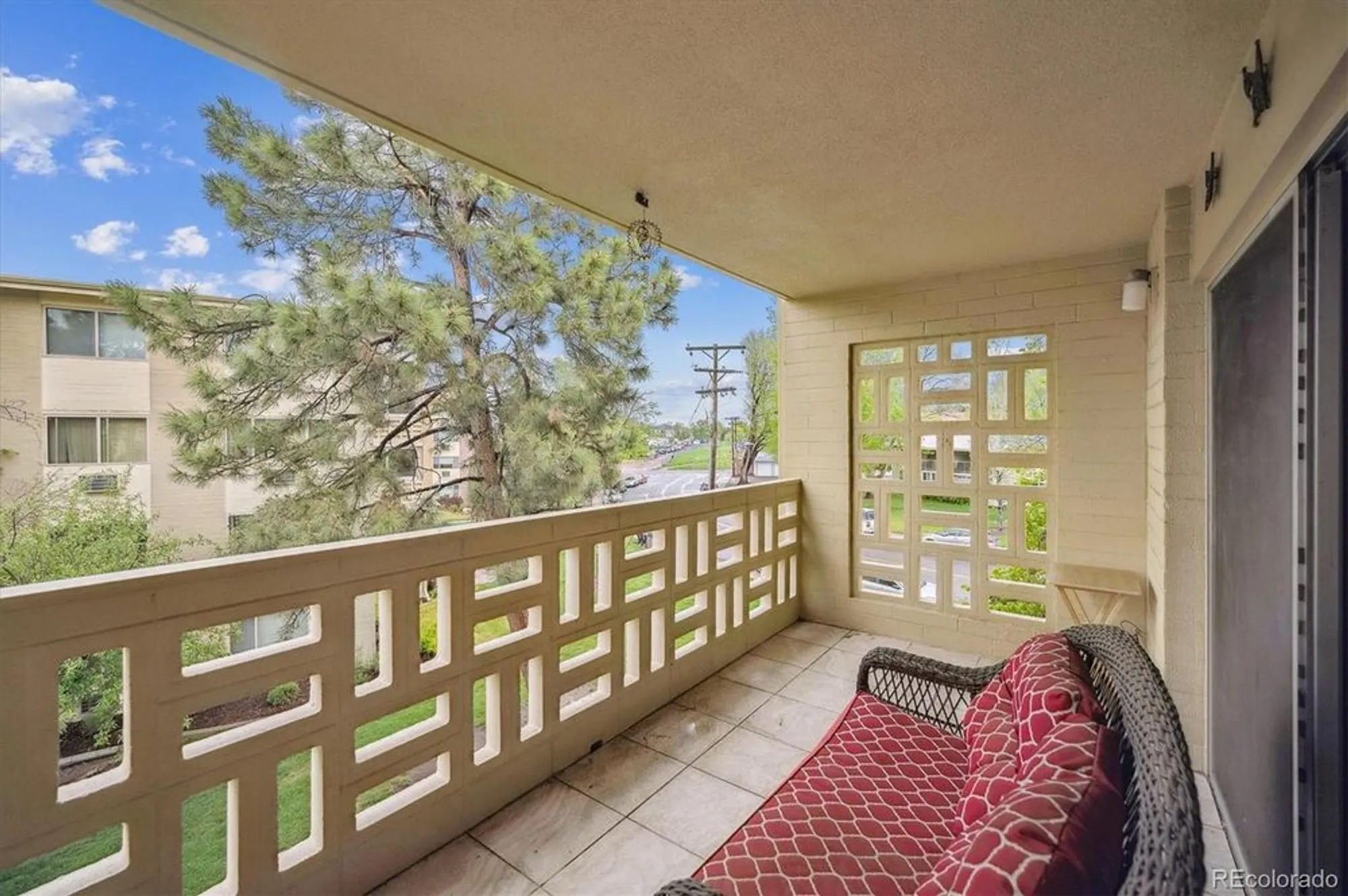 Property Slideshow image 14 of 49 | 580 s clinton st apt 12c, Denver, CO, 80247