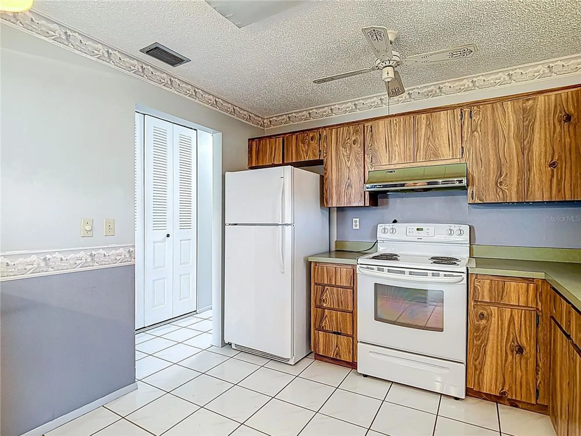 Property Slideshow image 11 of 51 | 10819 los santos dr, Port Richey, FL, 34668