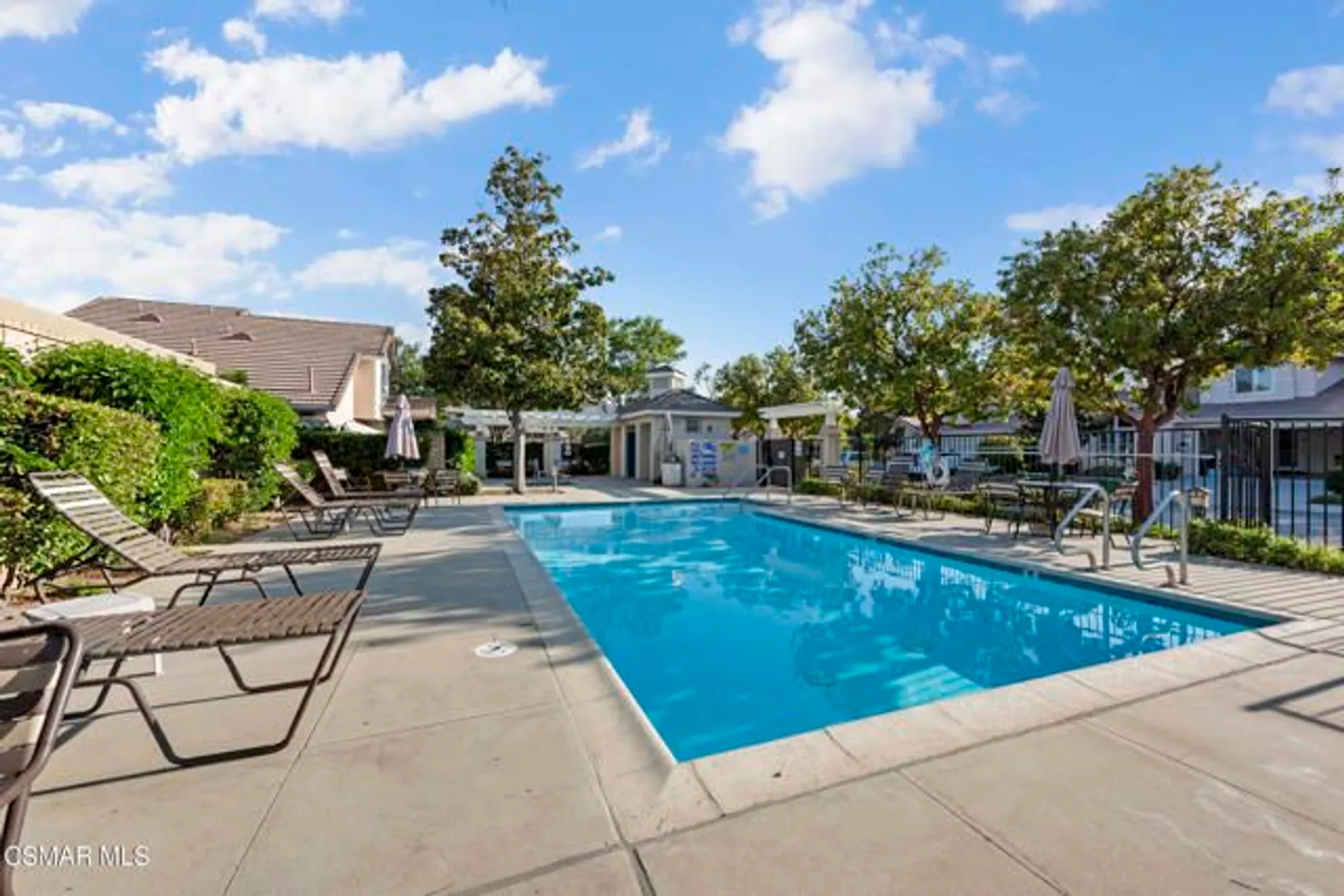 Property Slideshow image 32 of 38 | 2059 tulip ave, Simi Valley, CA, 93063