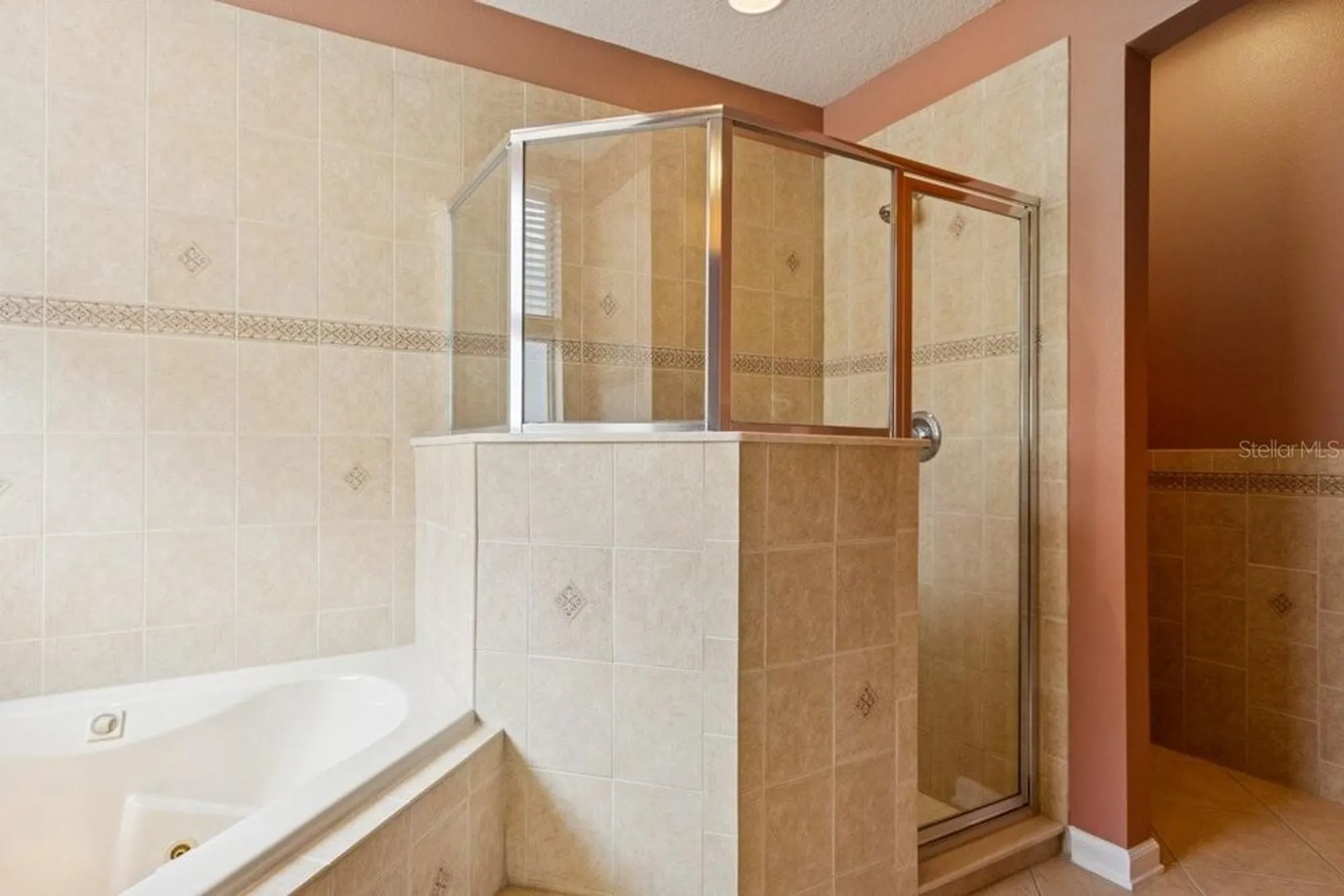 Property Slideshow image 24 of 44 | 902 heron point cir, Deland, FL, 32724