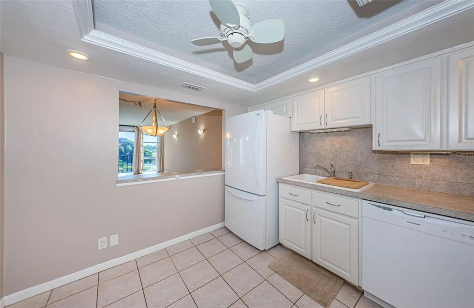 Property Slideshow image 15 of 55 | 7400 sun island dr 311, South Pasadena, FL, 33707