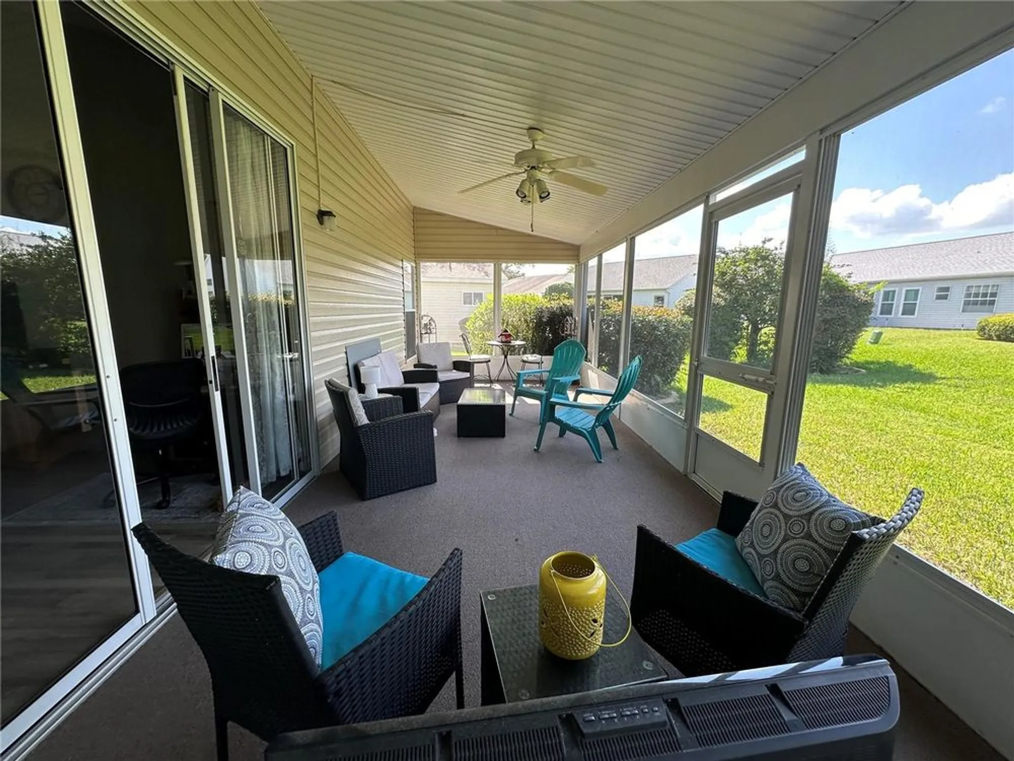 Property Slideshow image 27 of 31 | 25313 jasmine ct, Leesburg, FL, 34748