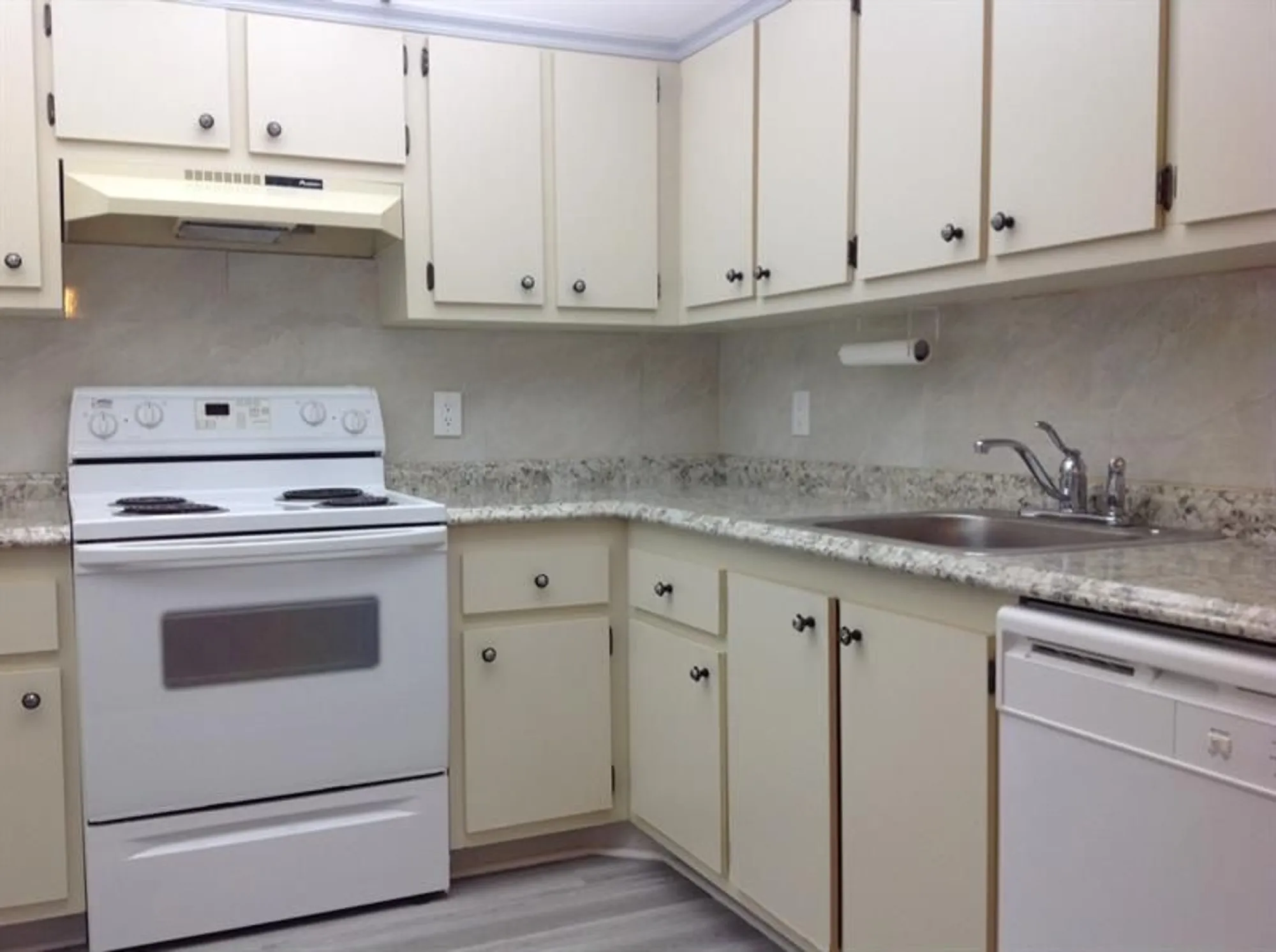 Property Slideshow image 4 of 22 | 1805 eleuthera pt apt j2, Coconut Creek, FL, 33066