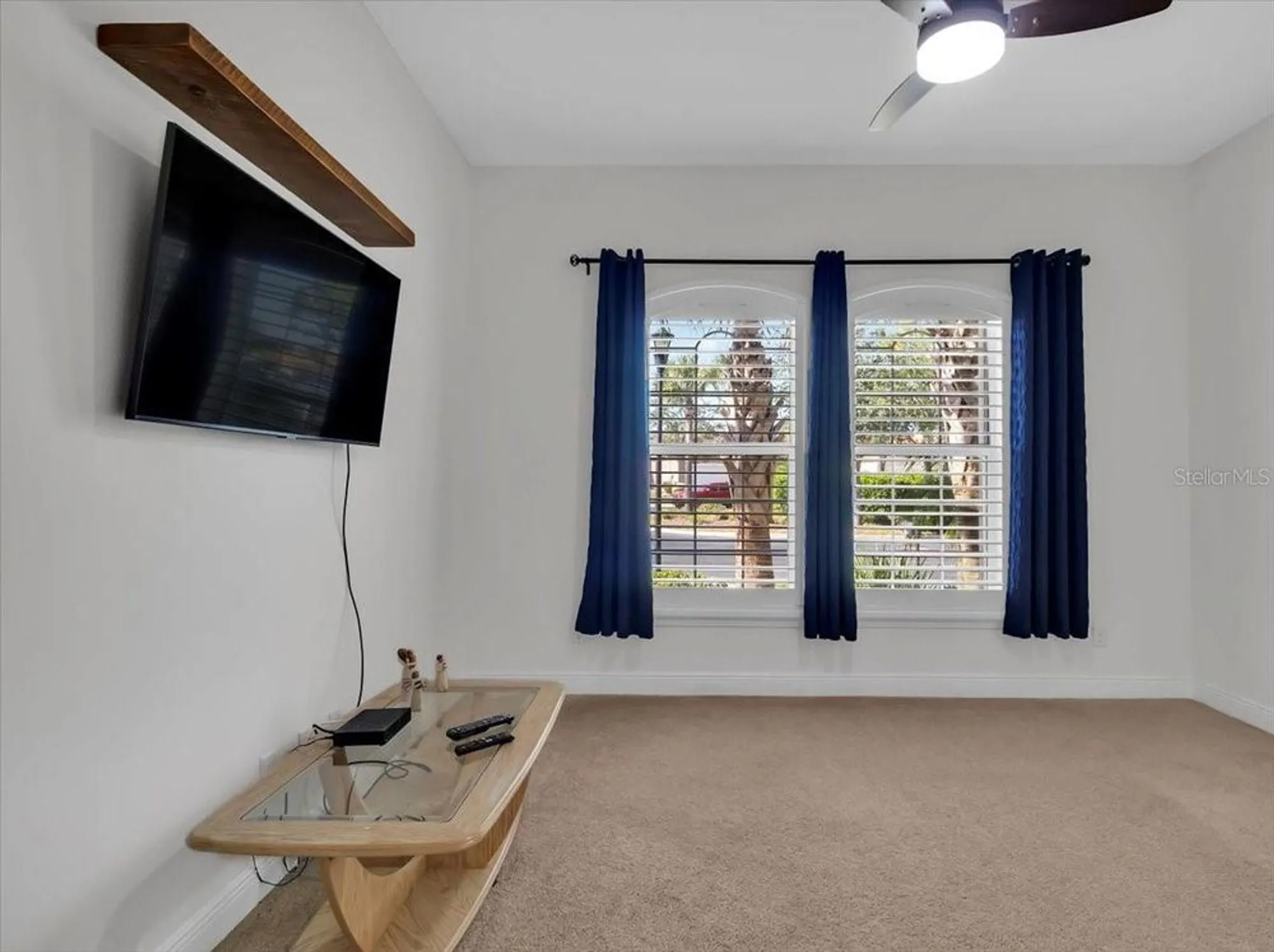 Property Slideshow image 24 of 76 | 16308 garnet glen pl, Wimauma, FL, 33598