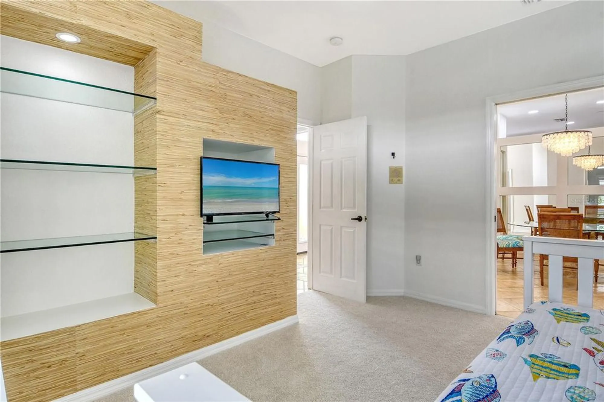 Property Slideshow image 30 of 52 | 340 bermuda ct 5, Venice, FL, 34293