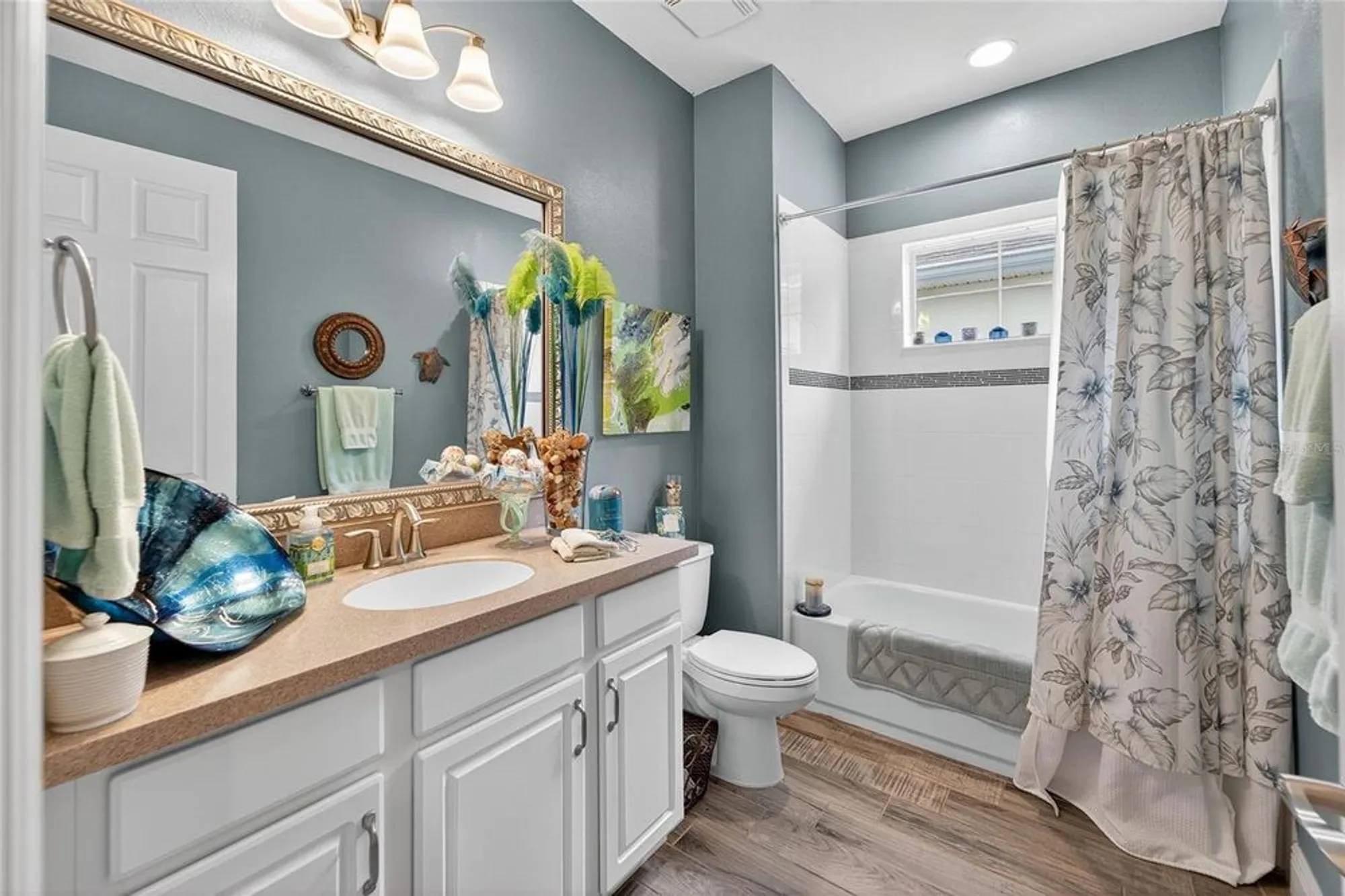 Property Slideshow image 35 of 87 | 623 winterside dr, Apollo Beach, FL, 33572