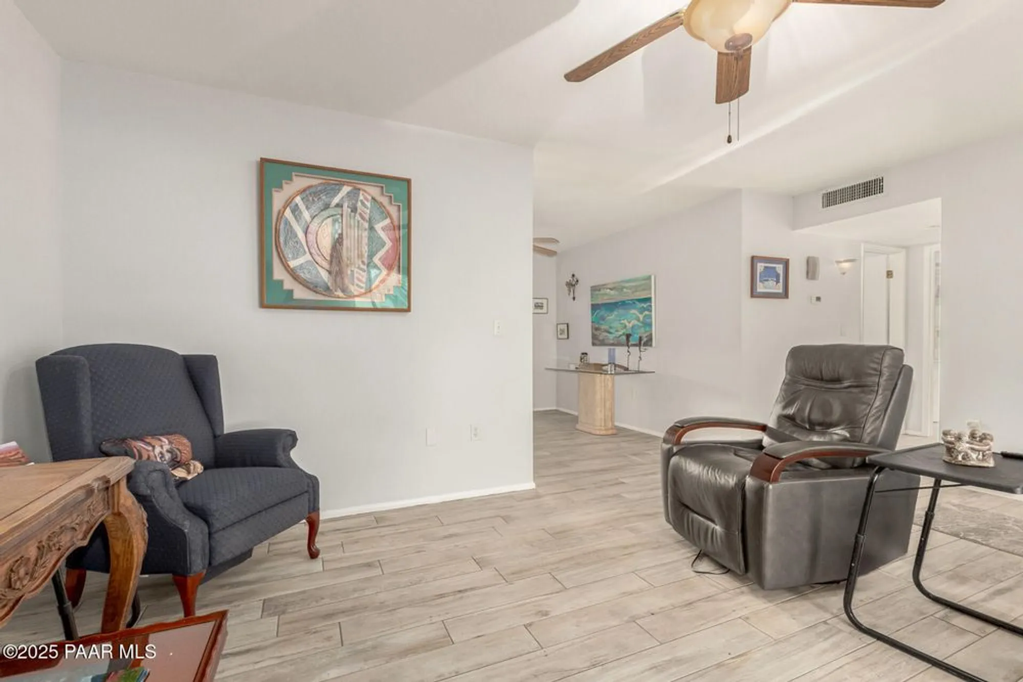 Property Slideshow image 7 of 29 | 10213 w kingswood cir, Sun City, AZ, 85351