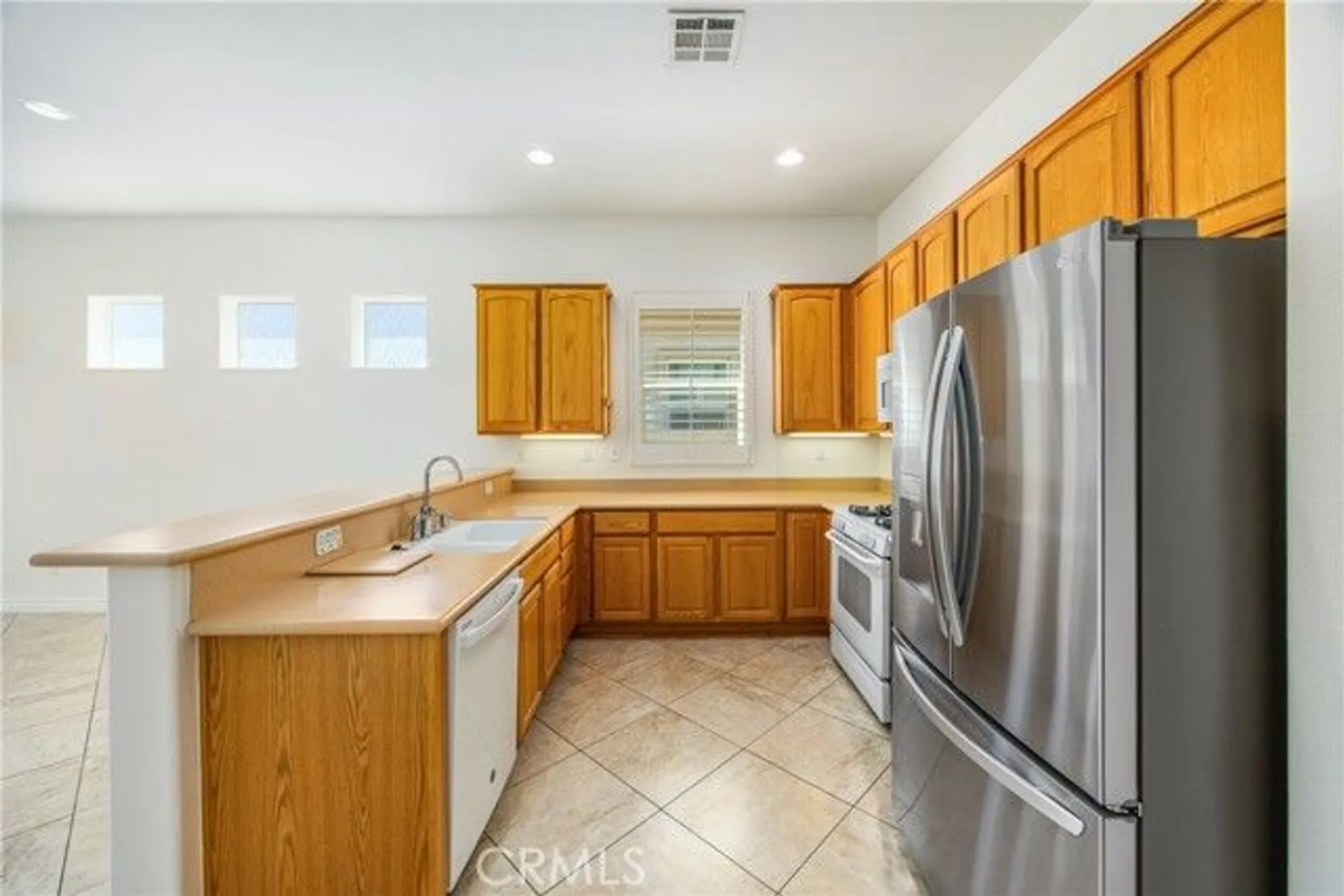 Property Slideshow image 15 of 39 | 1794 n forest oaks dr, Beaumont, CA, 92223