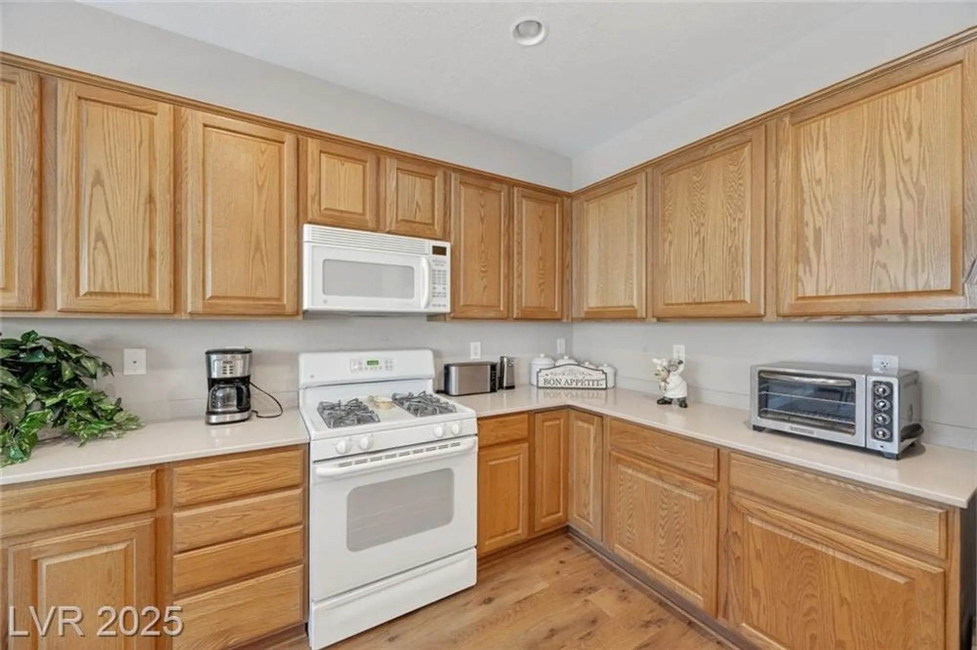 Property Slideshow image 12 of 42 | 2495 capella star st, Henderson, NV, 89044