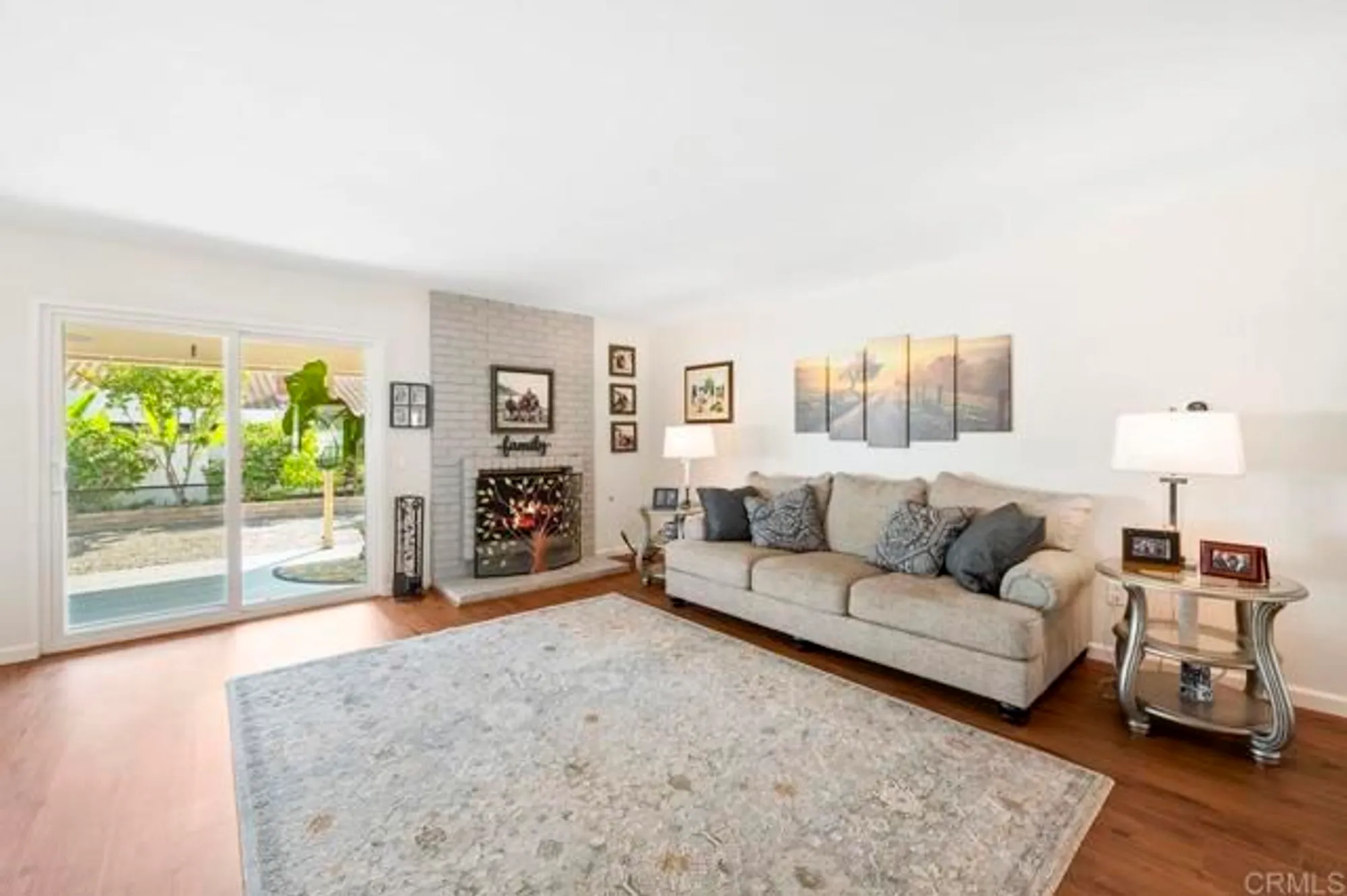 Property Slideshow image 9 of 33 | 17503 plaza dolores, San Diego, CA, 92128