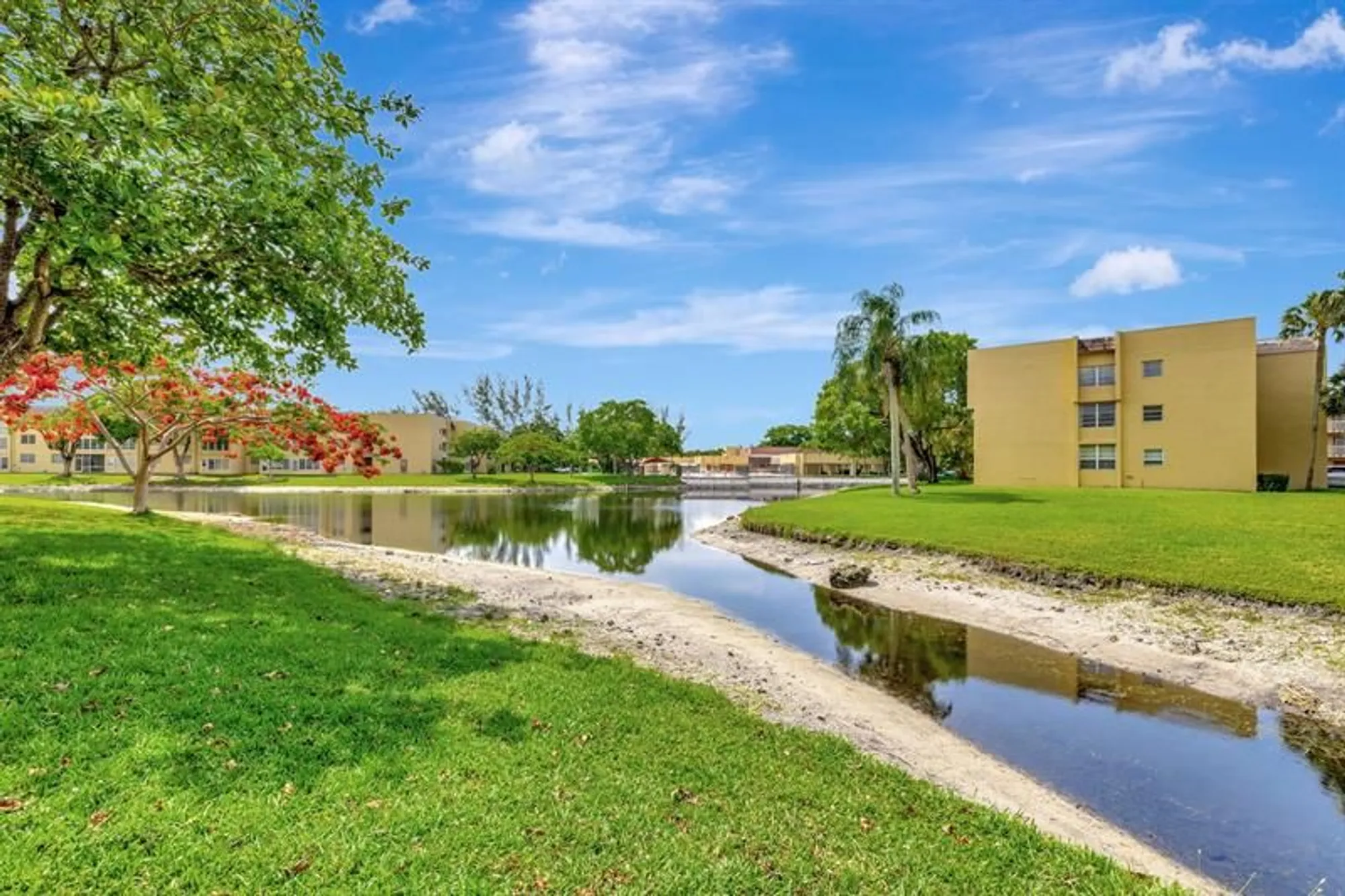 Property Slideshow image 22 of 31 | 5860 nw 64th ave apt 201, Tamarac, FL, 33319