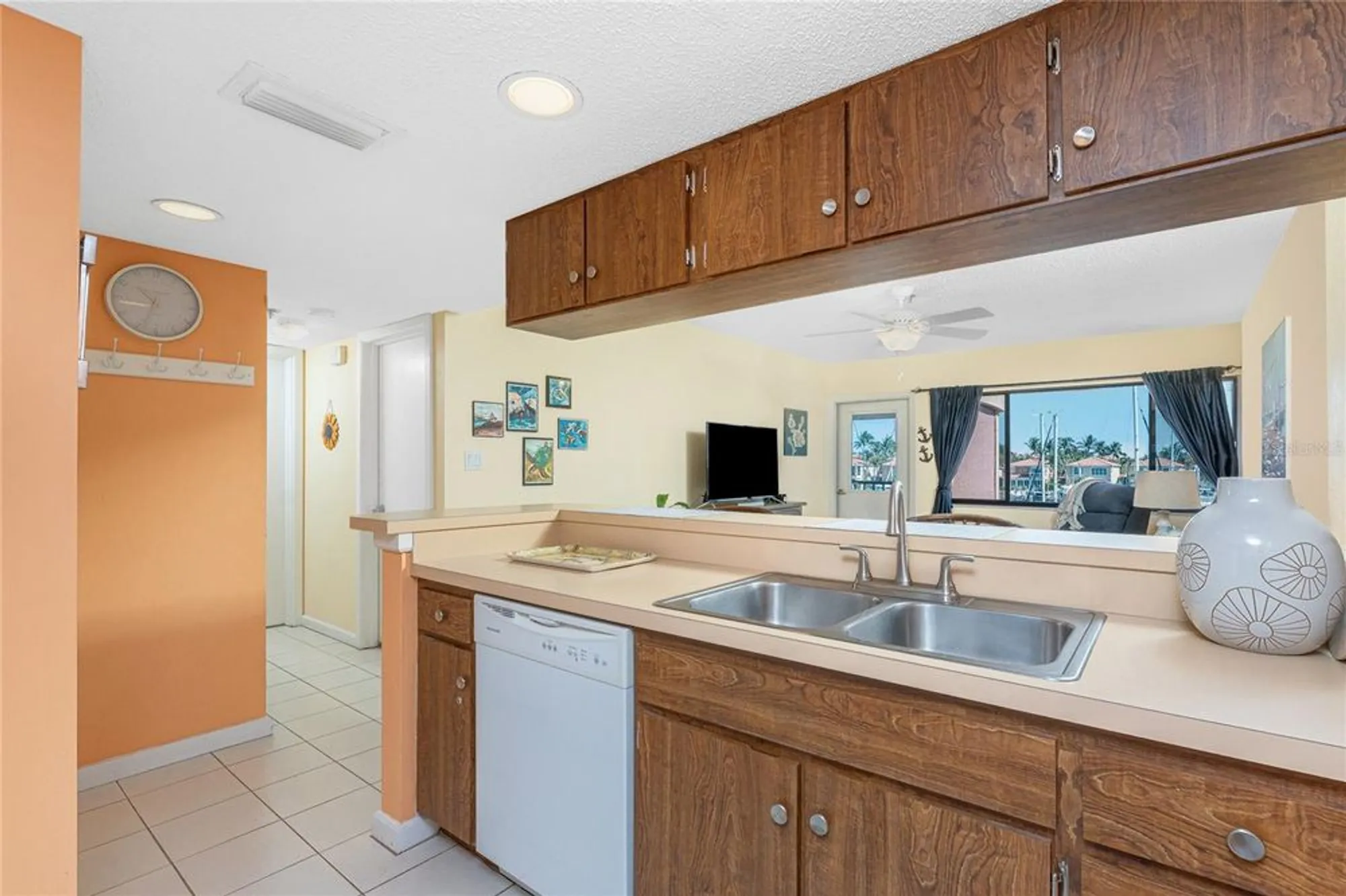 Property Slideshow image 14 of 42 | 3160 matecumbe key rd apt 238, Punta Gorda, FL, 33955