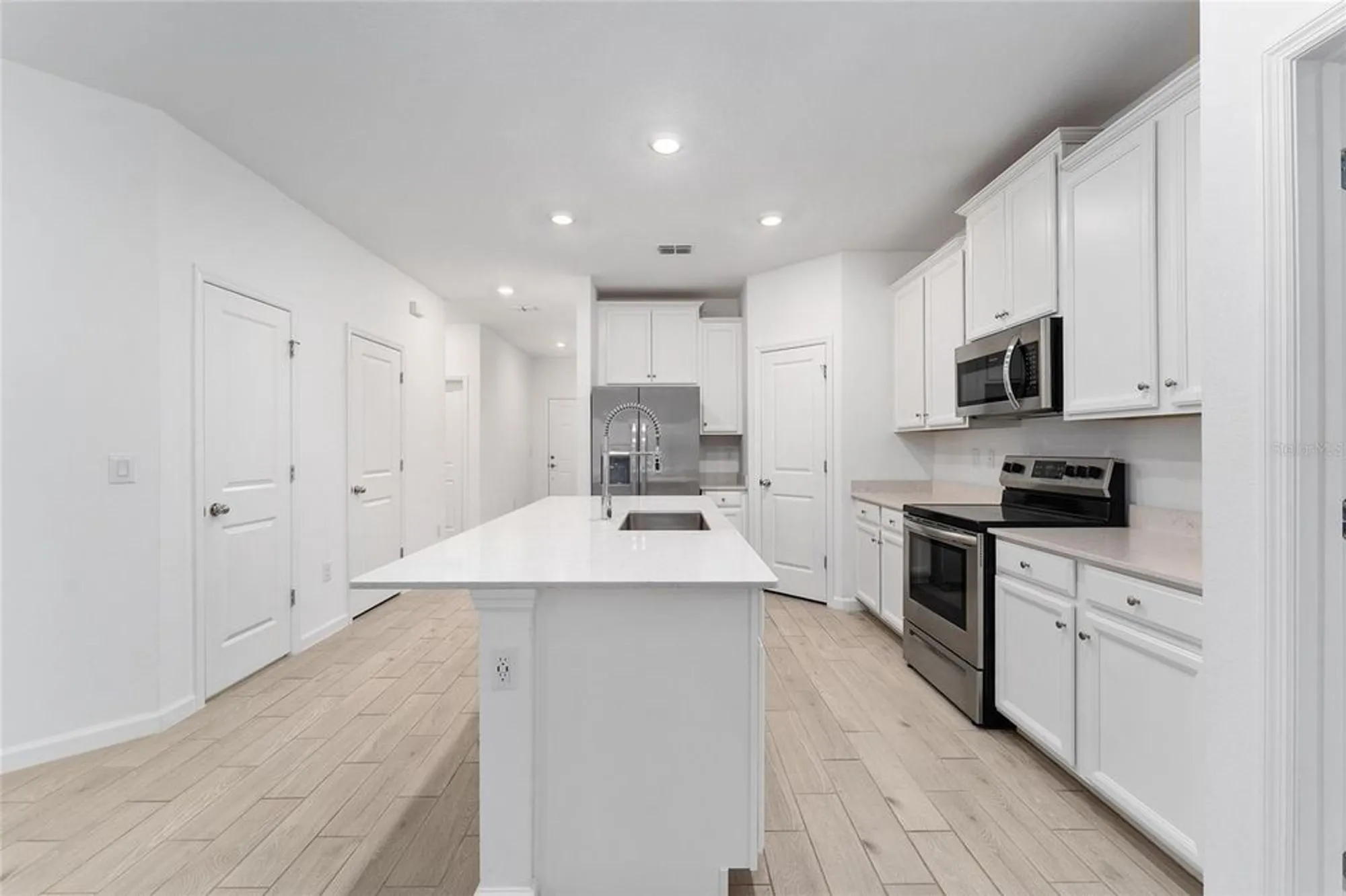 Property Slideshow image 10 of 66 | 7755 sw 74th loop, Ocala, FL, 34481