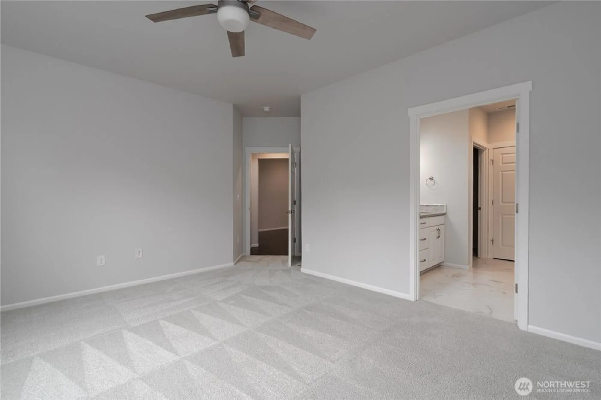 Property Slideshow image 26 of 39 | 945 alpine view dr, Mount Vernon, WA, 98274