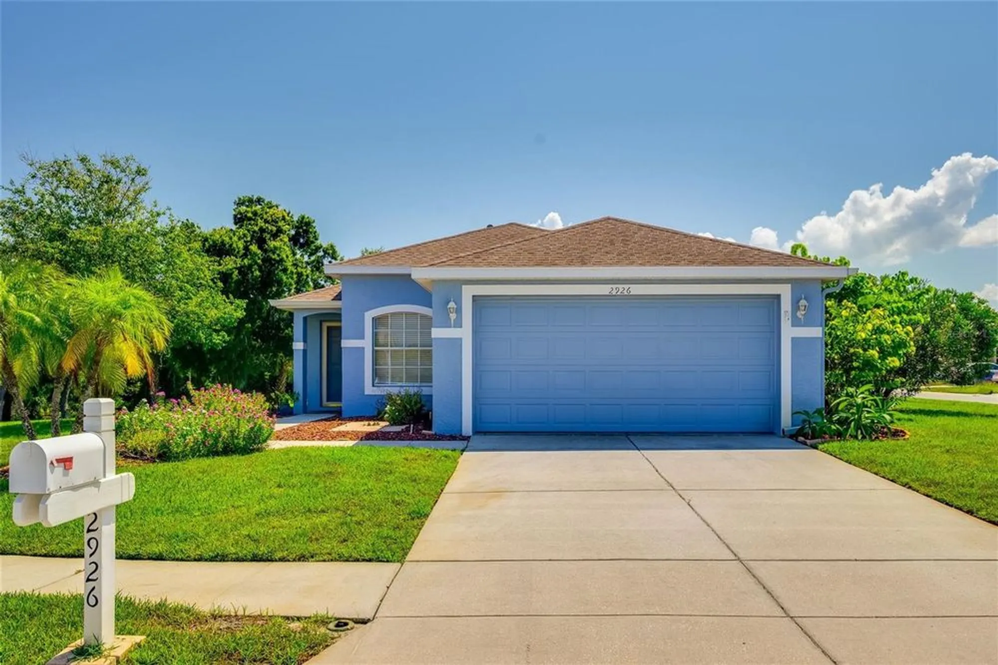 Property Slideshow image 1 of 35 | 2926 walnut grove ct, Holiday, FL, 34691
