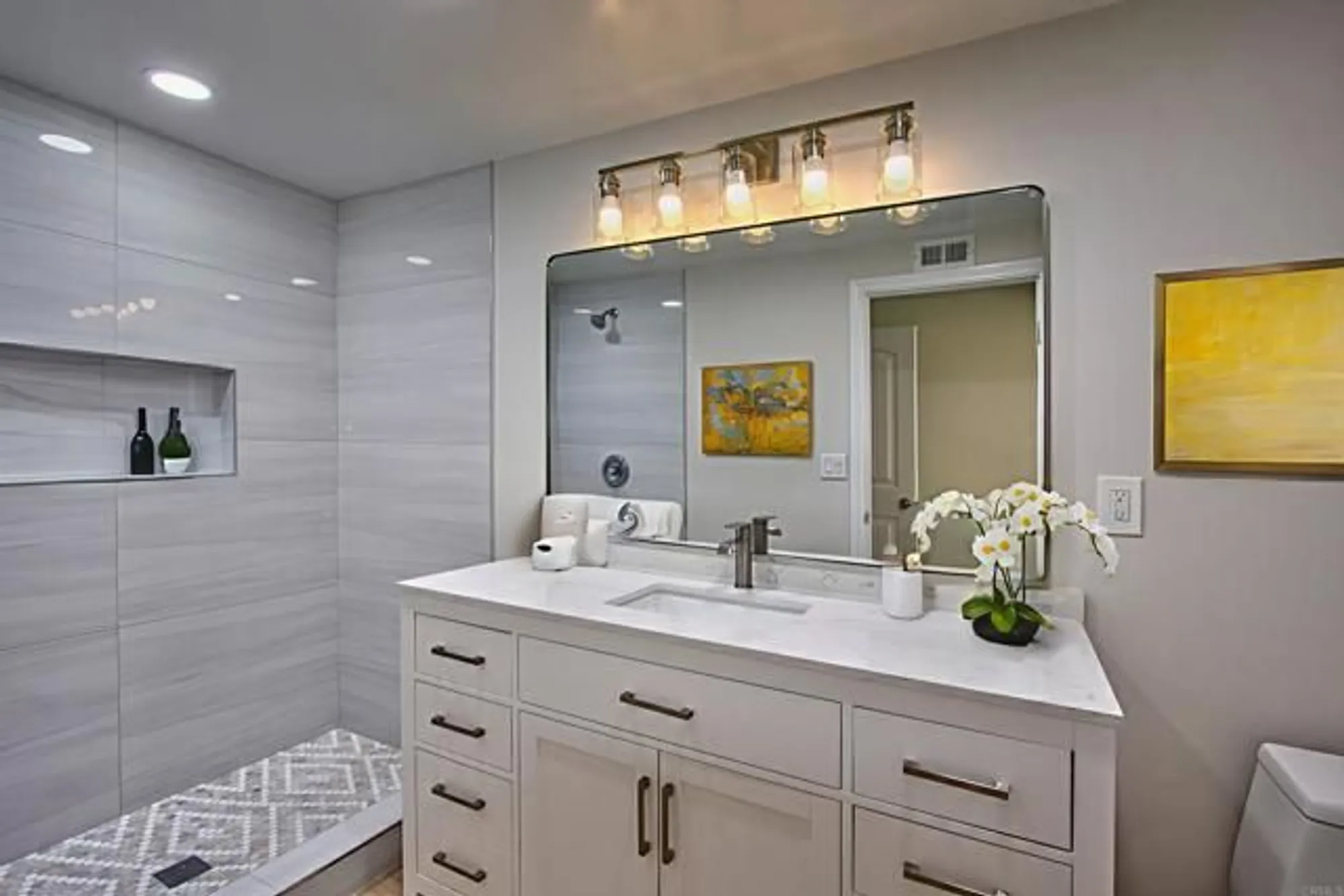 Property Slideshow image 15 of 25 | 984 san pablo dr, San Marcos, CA, 92078