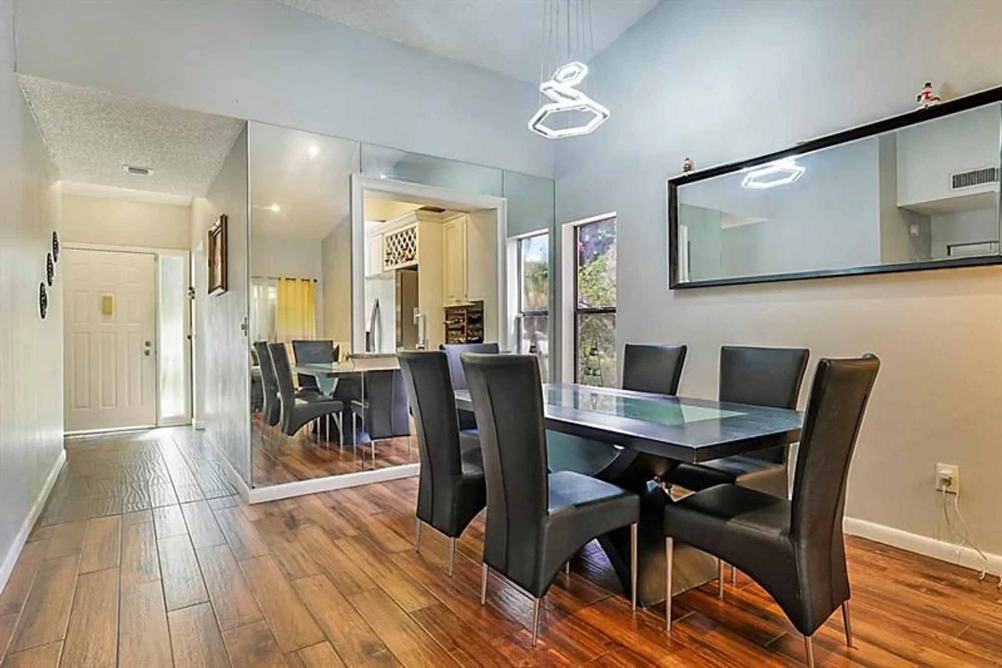 Property Slideshow image 8 of 27 | 7551 caesar st a, Lake Worth, FL, 33467