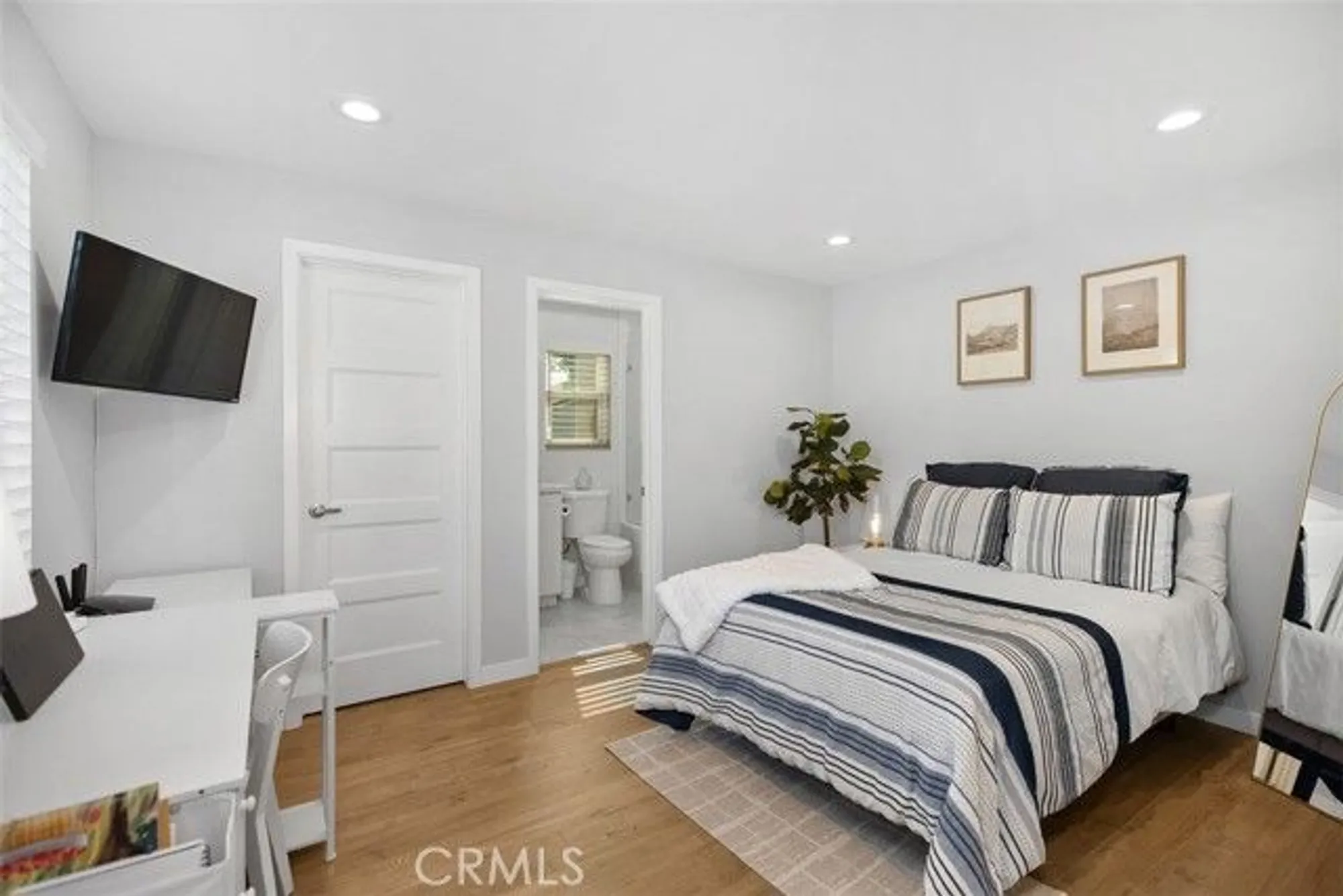 Property Slideshow image 17 of 35 | 5345 bahia blanca d, Laguna Woods, CA, 92637