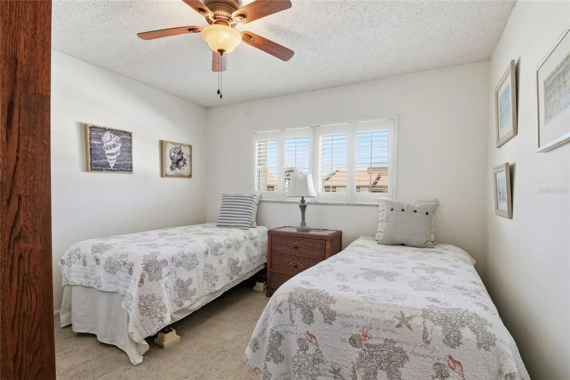 Property Slideshow image 17 of 39 | 2447 clubhouse cir 203, Sarasota, FL, 34232