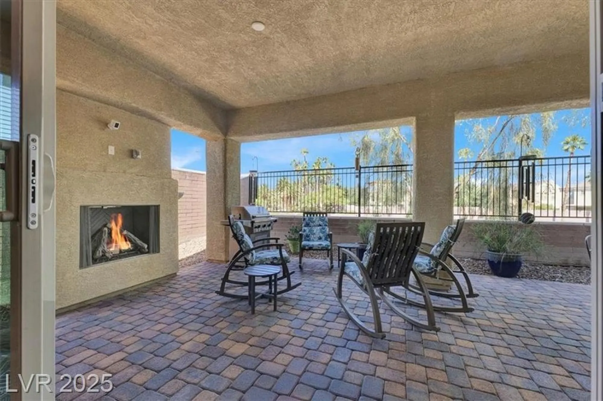 Property Slideshow image 35 of 48 | 400 middlestone ave, Henderson, NV, 89011