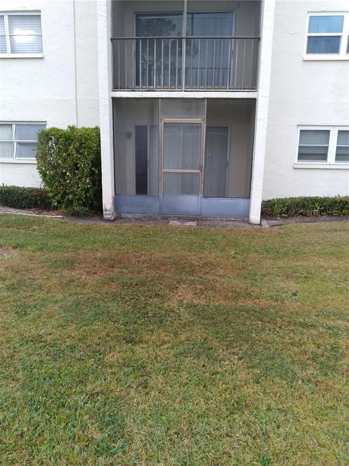 Property Slideshow image 9 of 16 | 1415 doolittle ln 104, Dunedin, FL, 34698