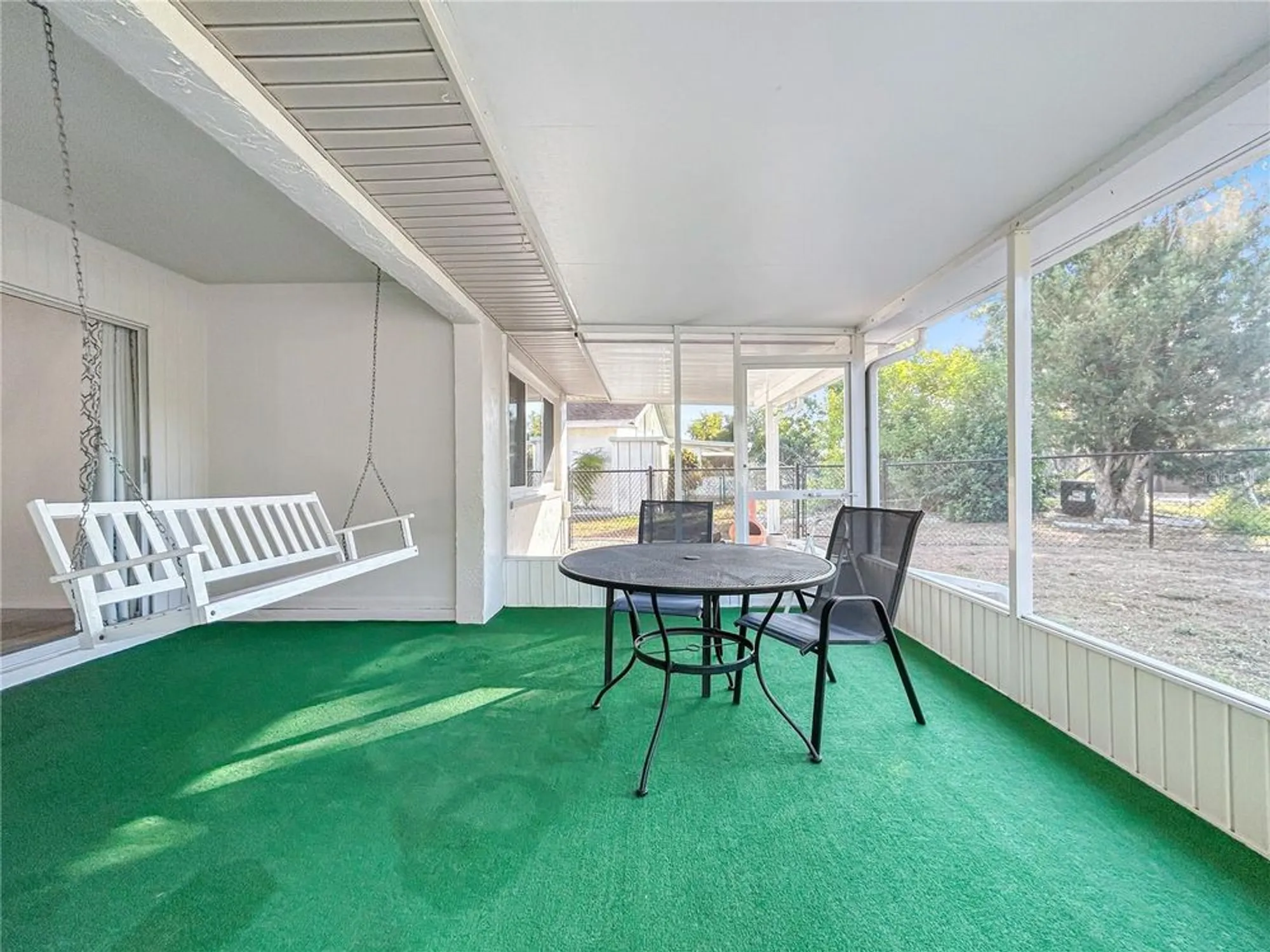 Property Slideshow image 33 of 52 | 1408 w del webb blvd, Sun City Center, FL, 33573