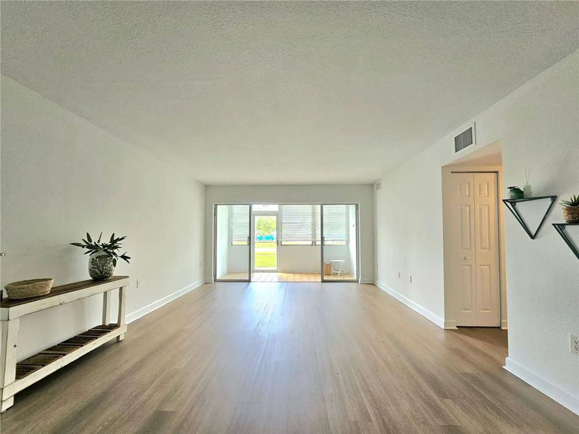 Property Slideshow image 4 of 23 | 21267 gertrude ave 114, Port Charlotte, FL, 33952