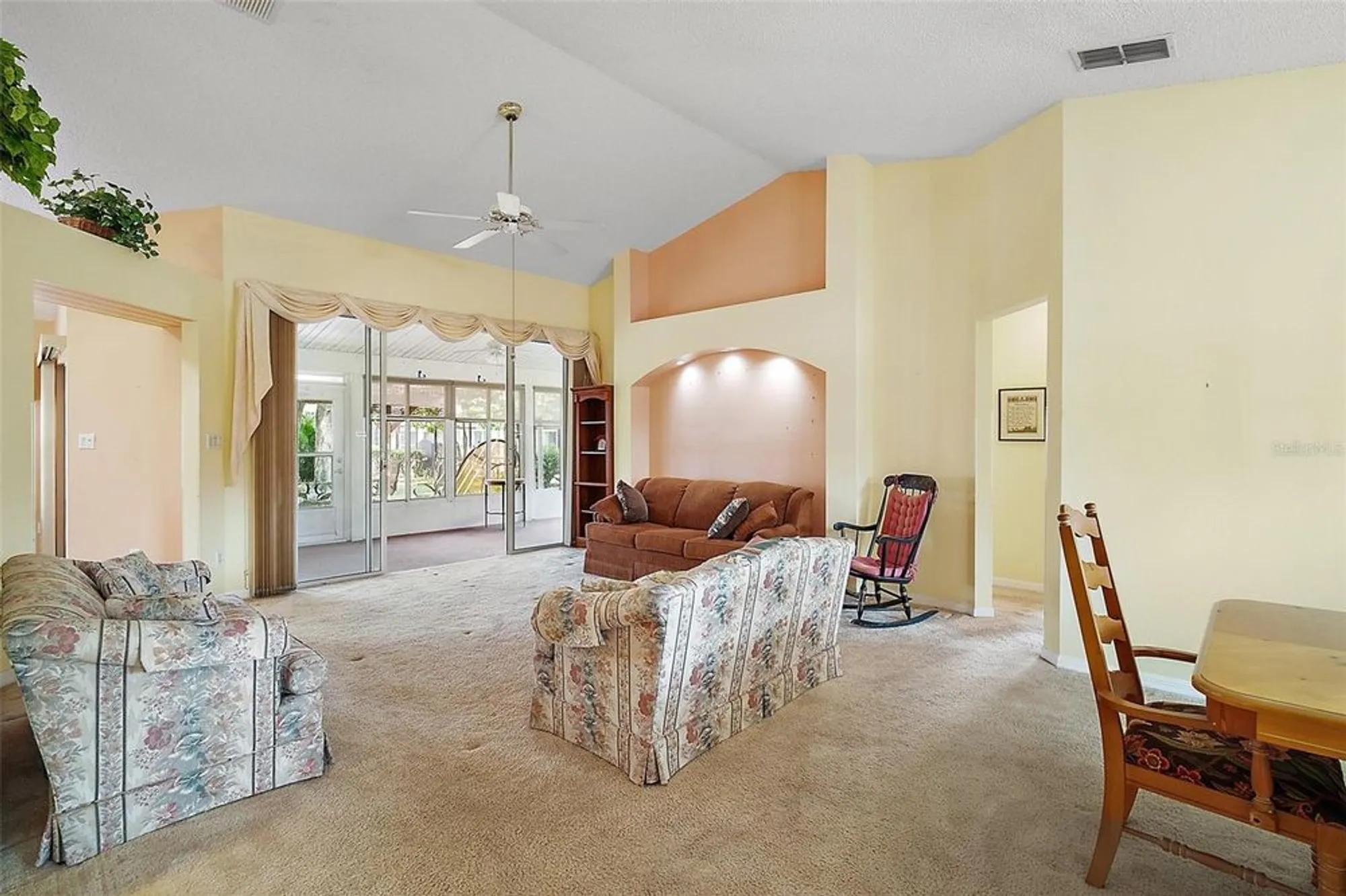 Property Slideshow image 14 of 36 | 25333 river crest dr, Leesburg, FL, 34748